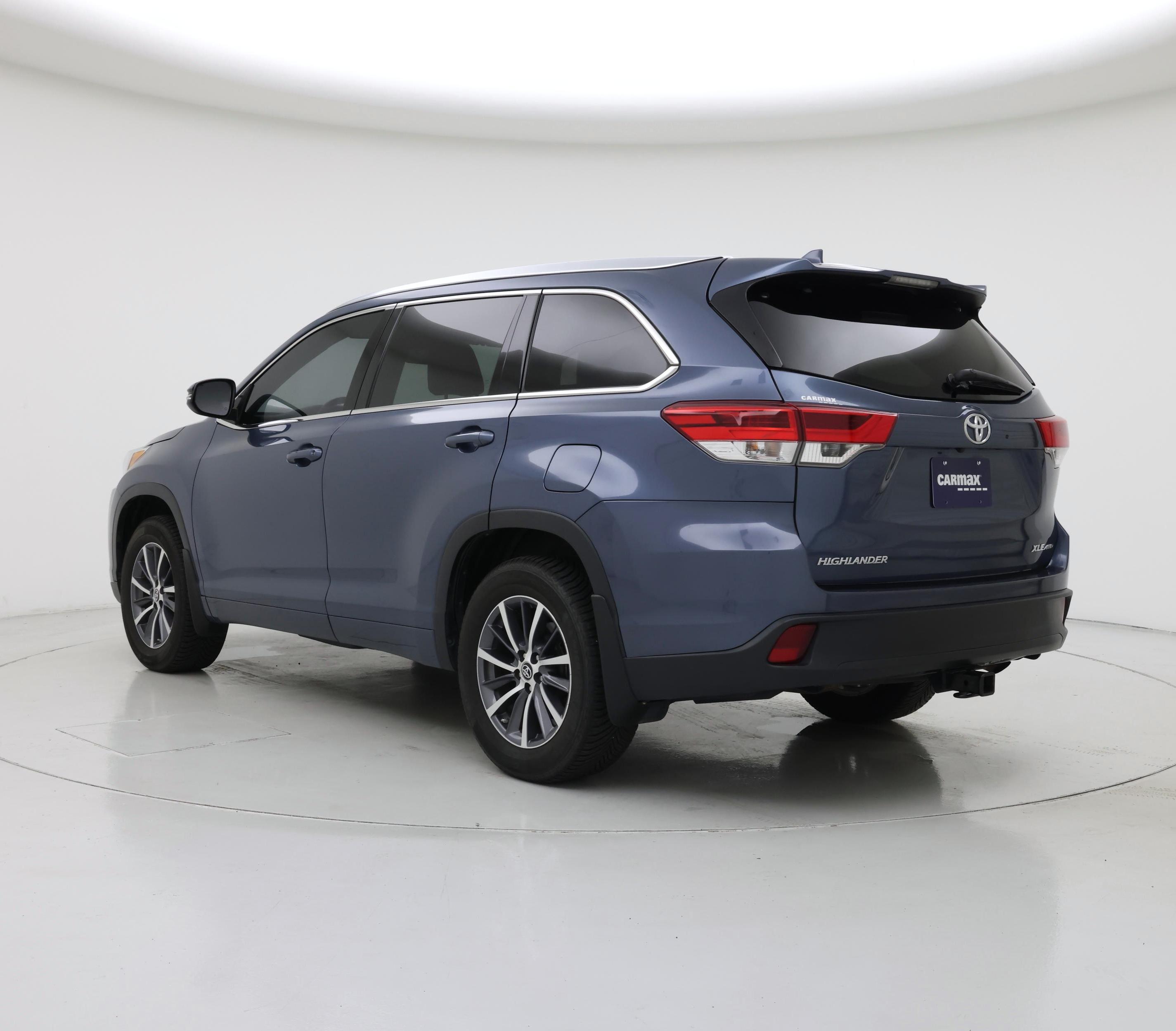 Thumbnail: 2017 Toyota Highlander - 2