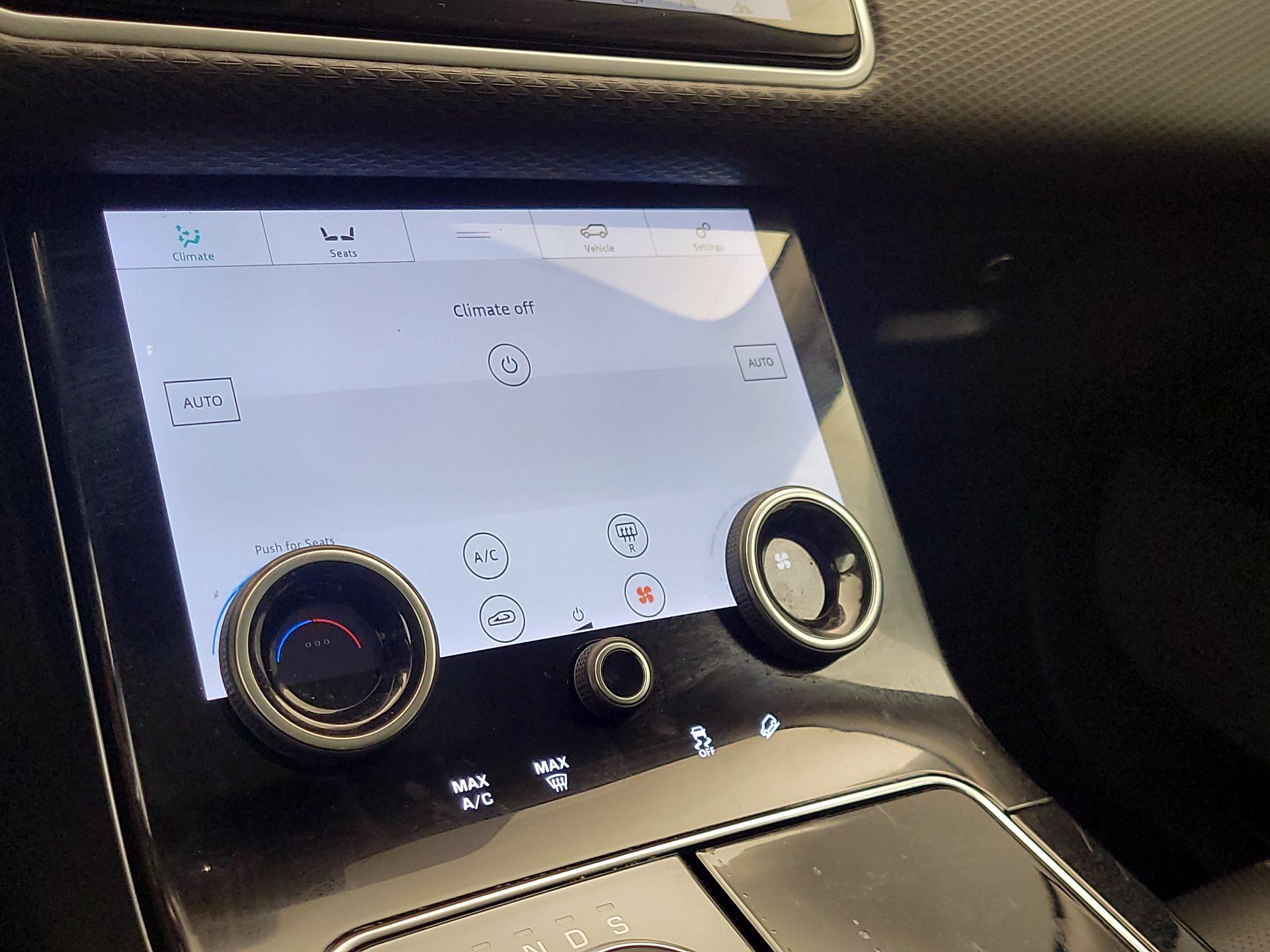 Thumbnail: 2020 Land Rover Range Rover Velar - 17