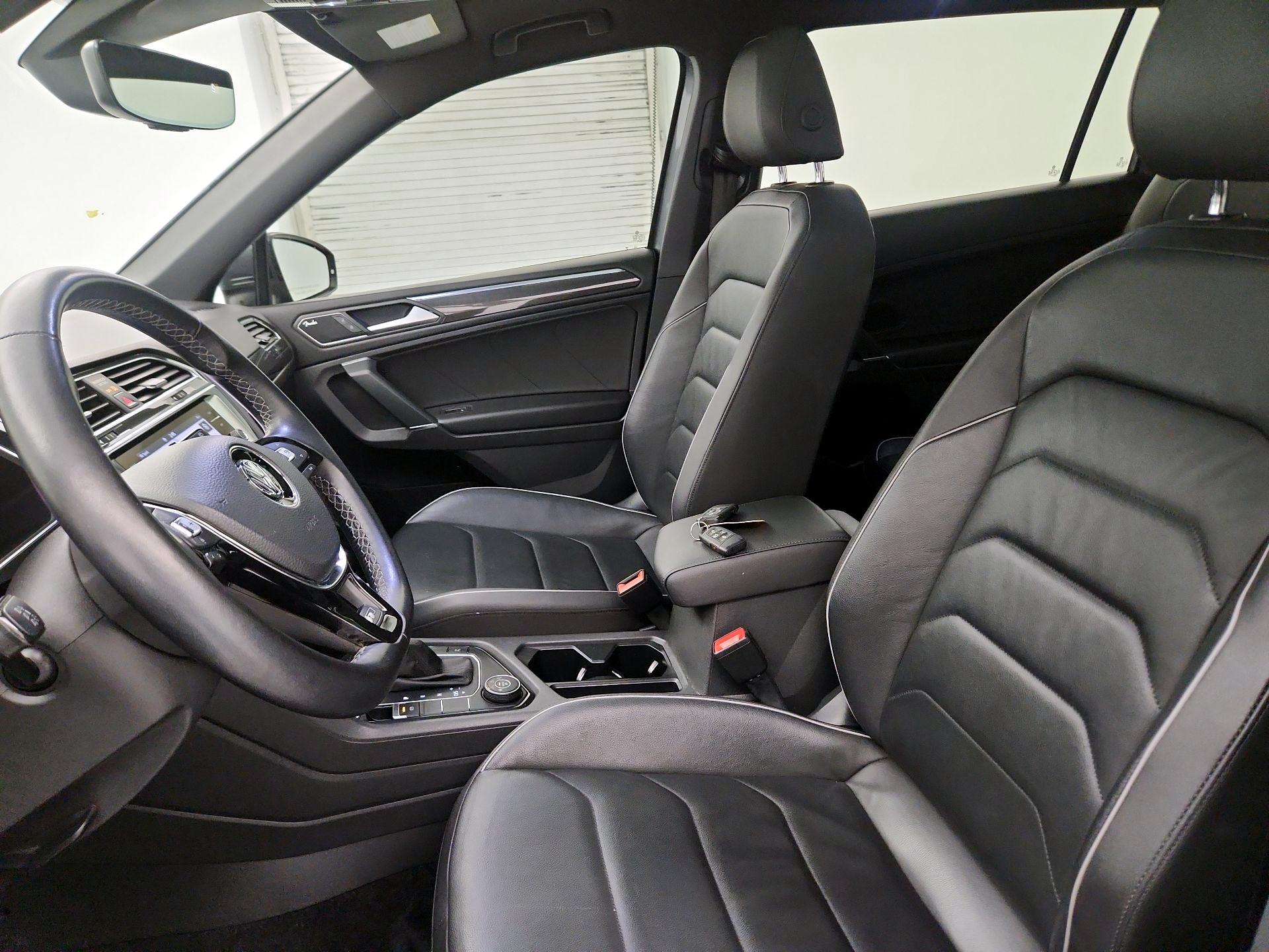 Thumbnail: 2020 Volkswagen Tiguan - 11