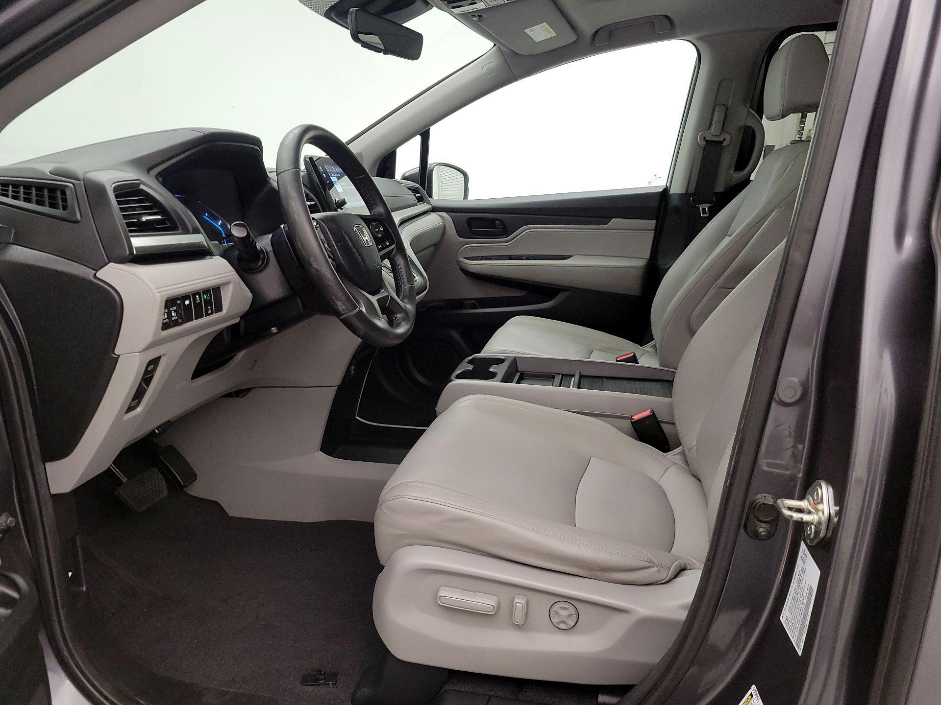 Thumbnail: 2019 Honda Odyssey - 11