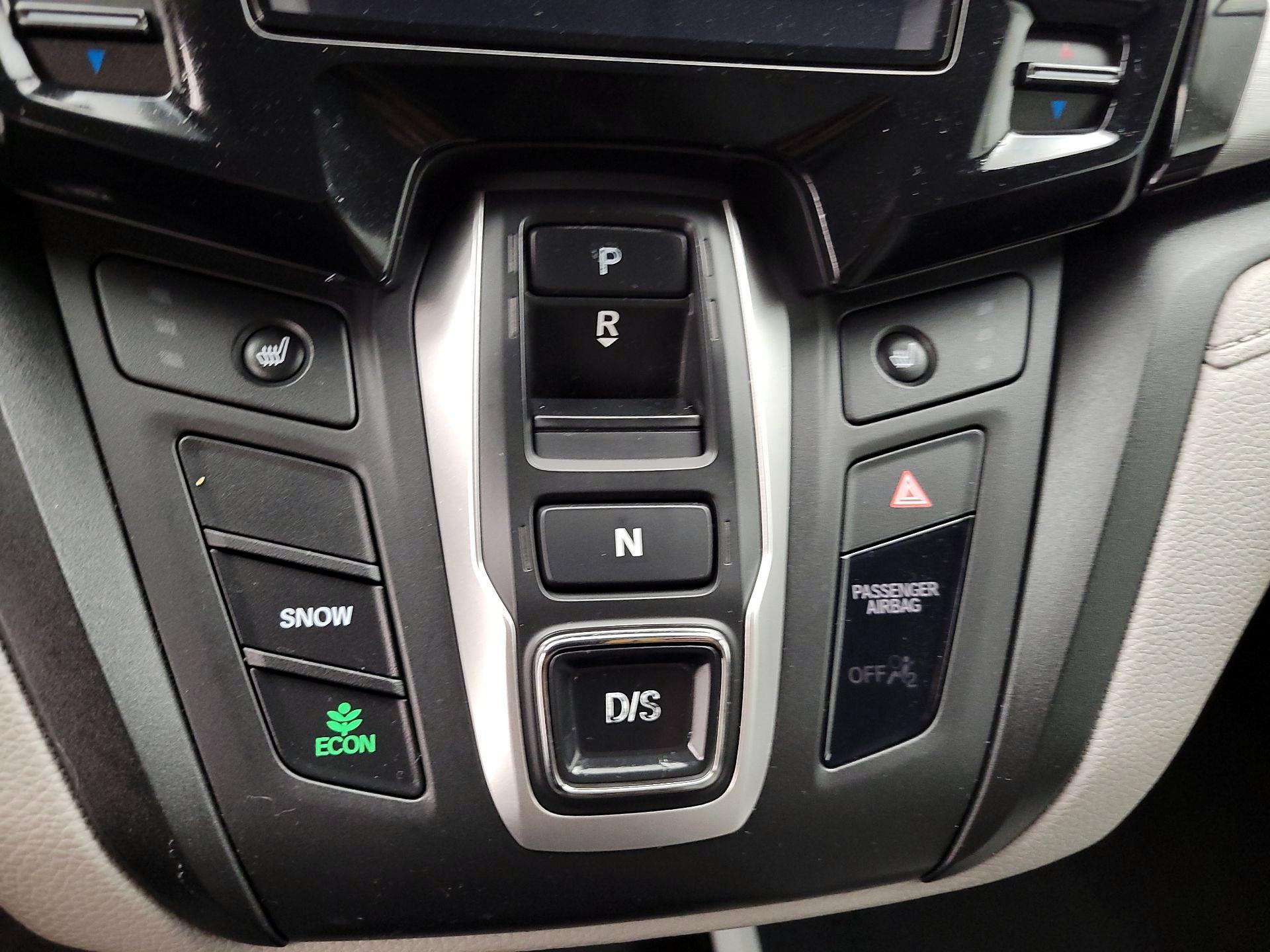 Thumbnail: 2019 Honda Odyssey - 17
