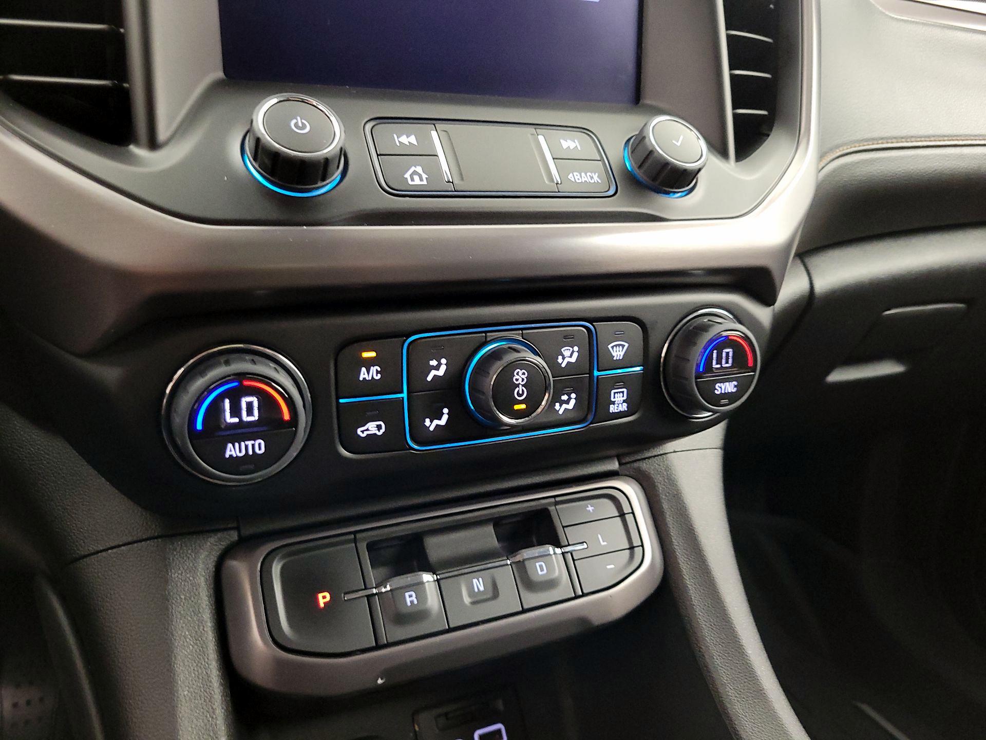 Thumbnail: 2023 GMC Acadia - 16