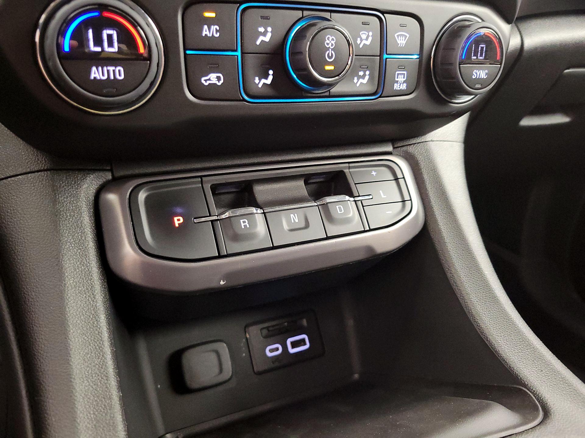 Thumbnail: 2023 GMC Acadia - 17