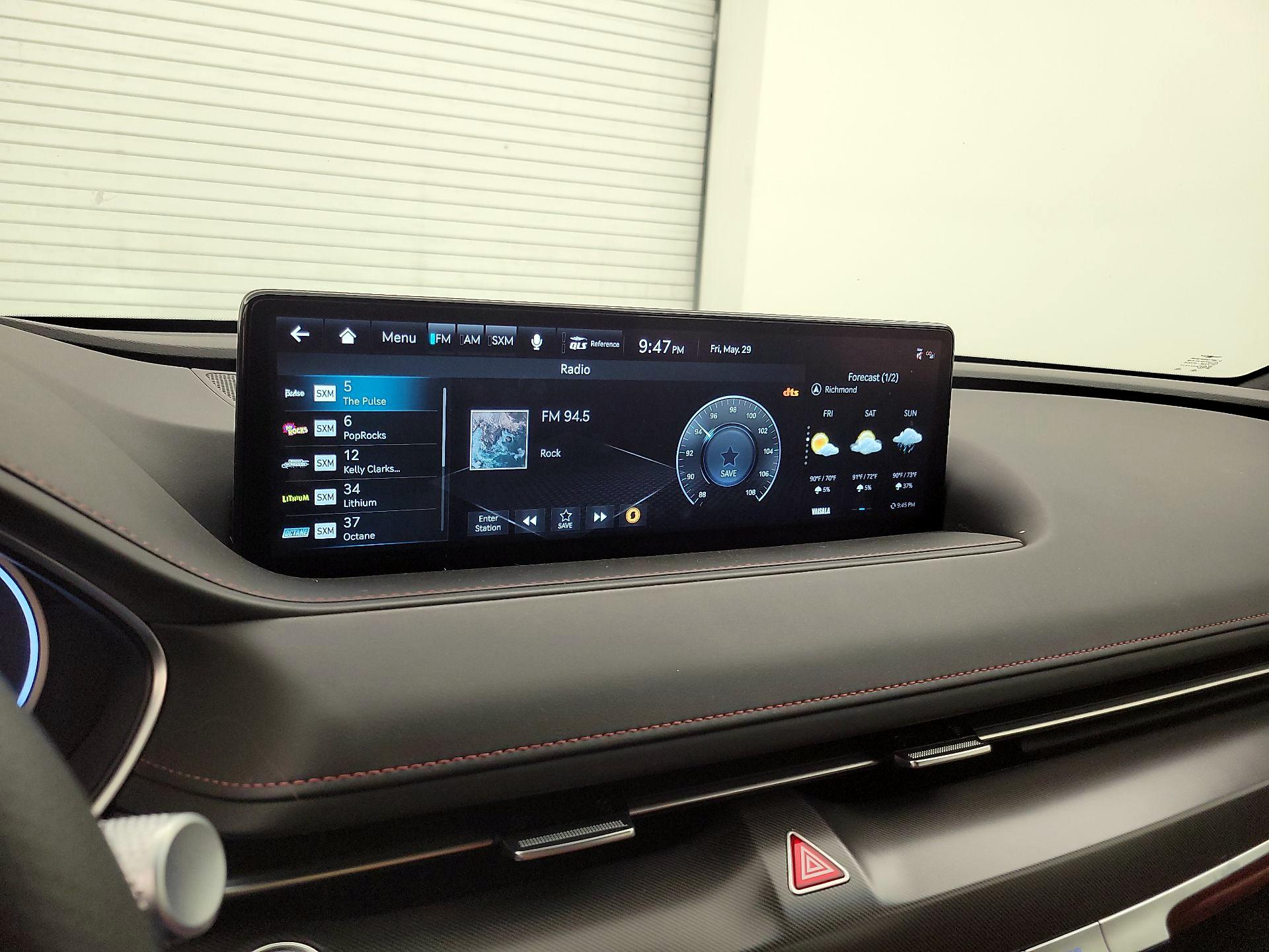 Thumbnail: 2024 Genesis G80 - 16