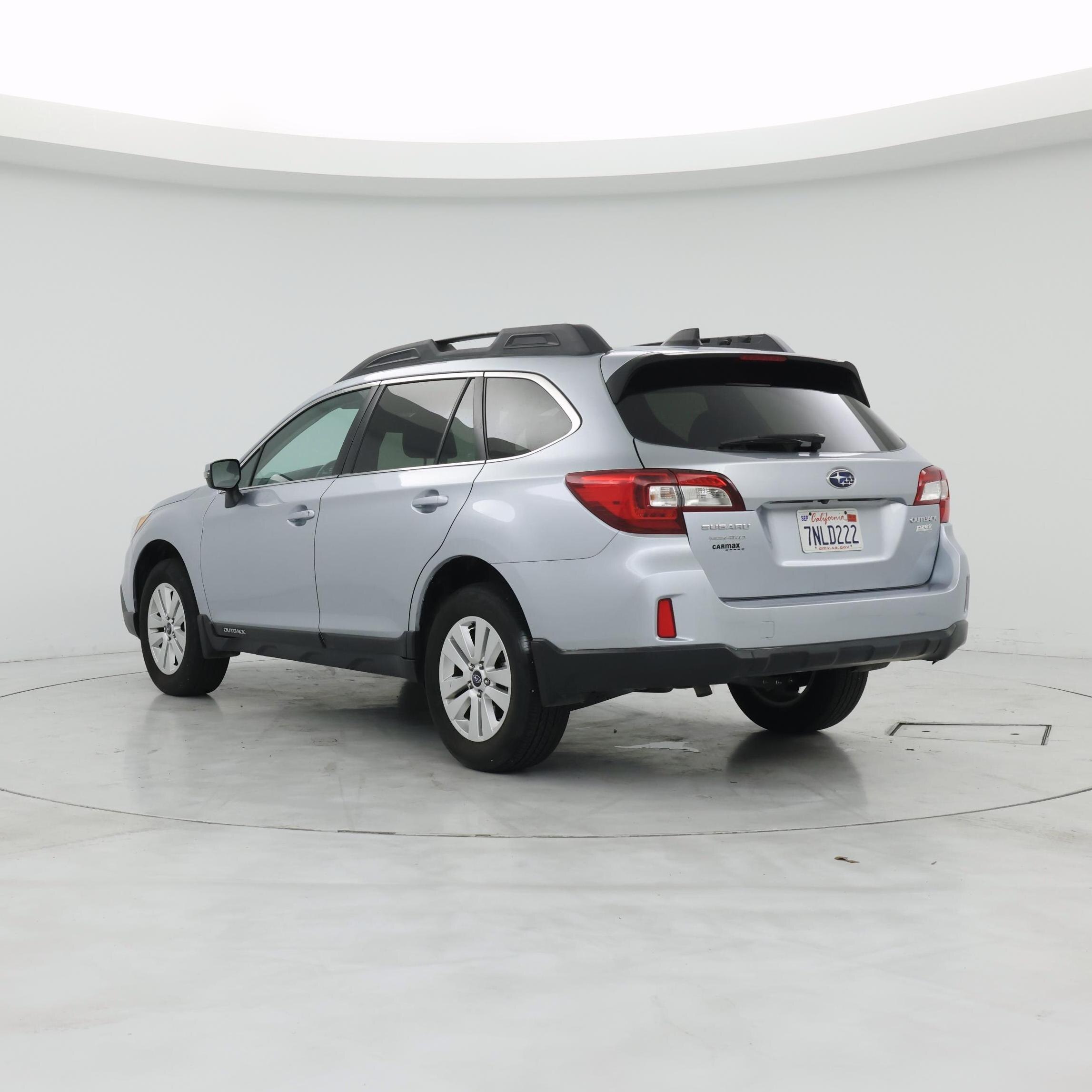 Thumbnail: 2016 Subaru Outback - 2