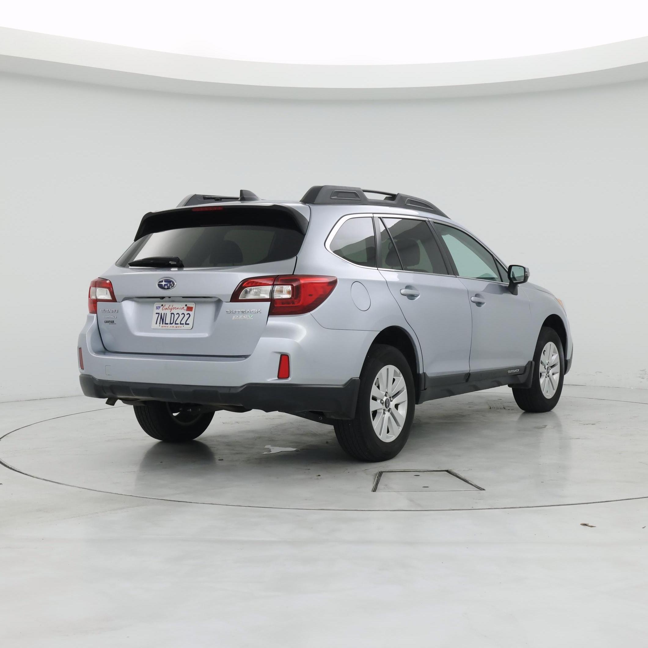 Thumbnail: 2016 Subaru Outback - 8