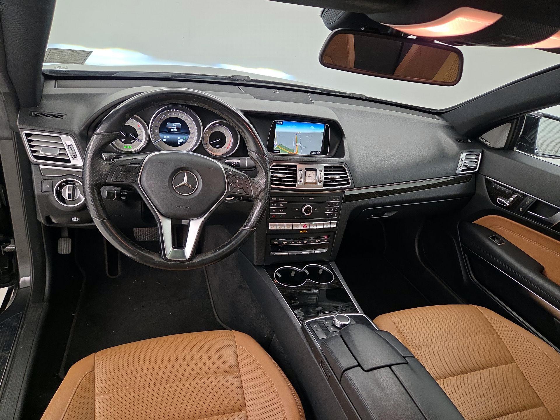 Thumbnail: 2016 Mercedes-Benz E-Class - 9