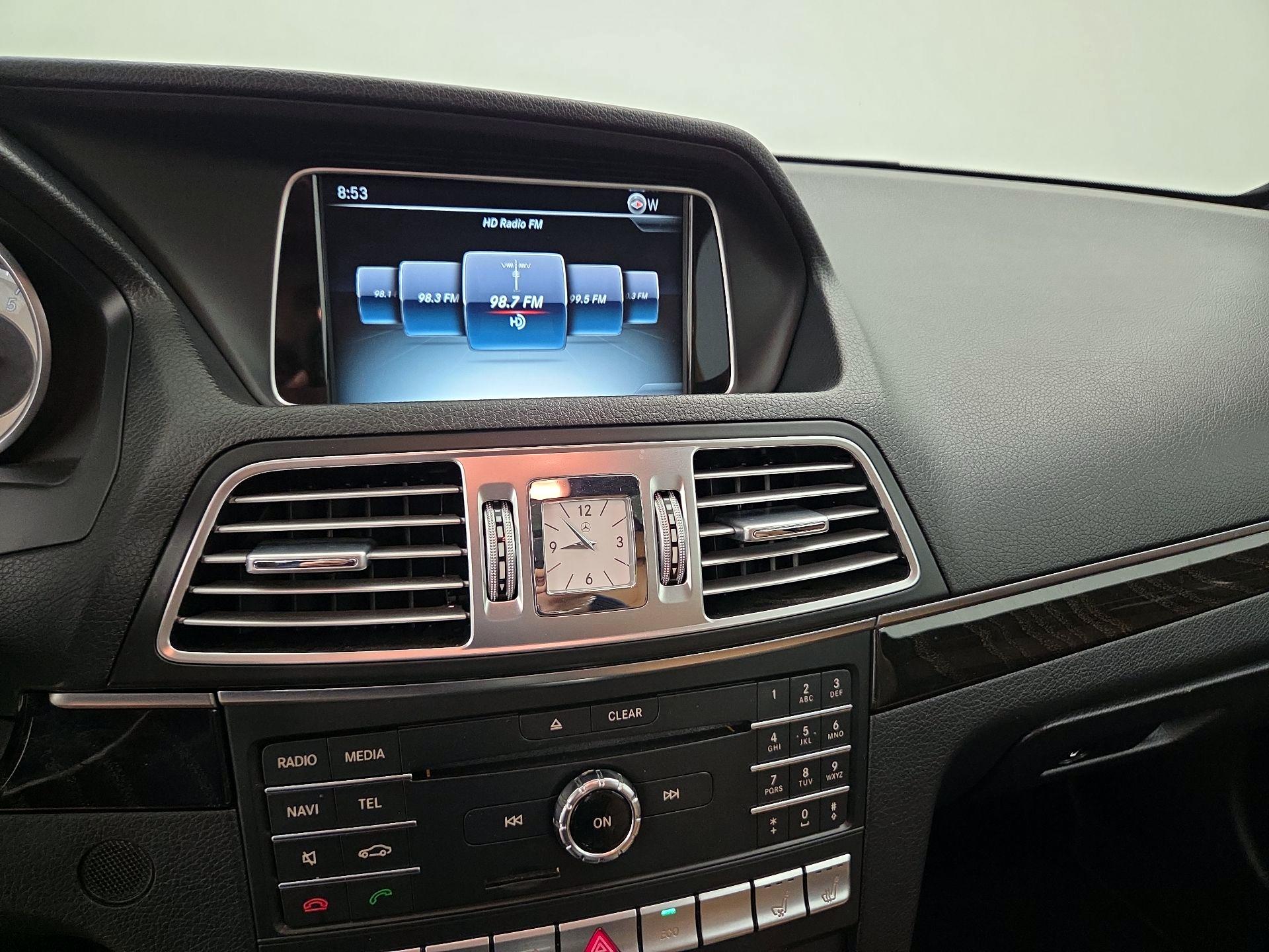 Thumbnail: 2016 Mercedes-Benz E-Class - 16