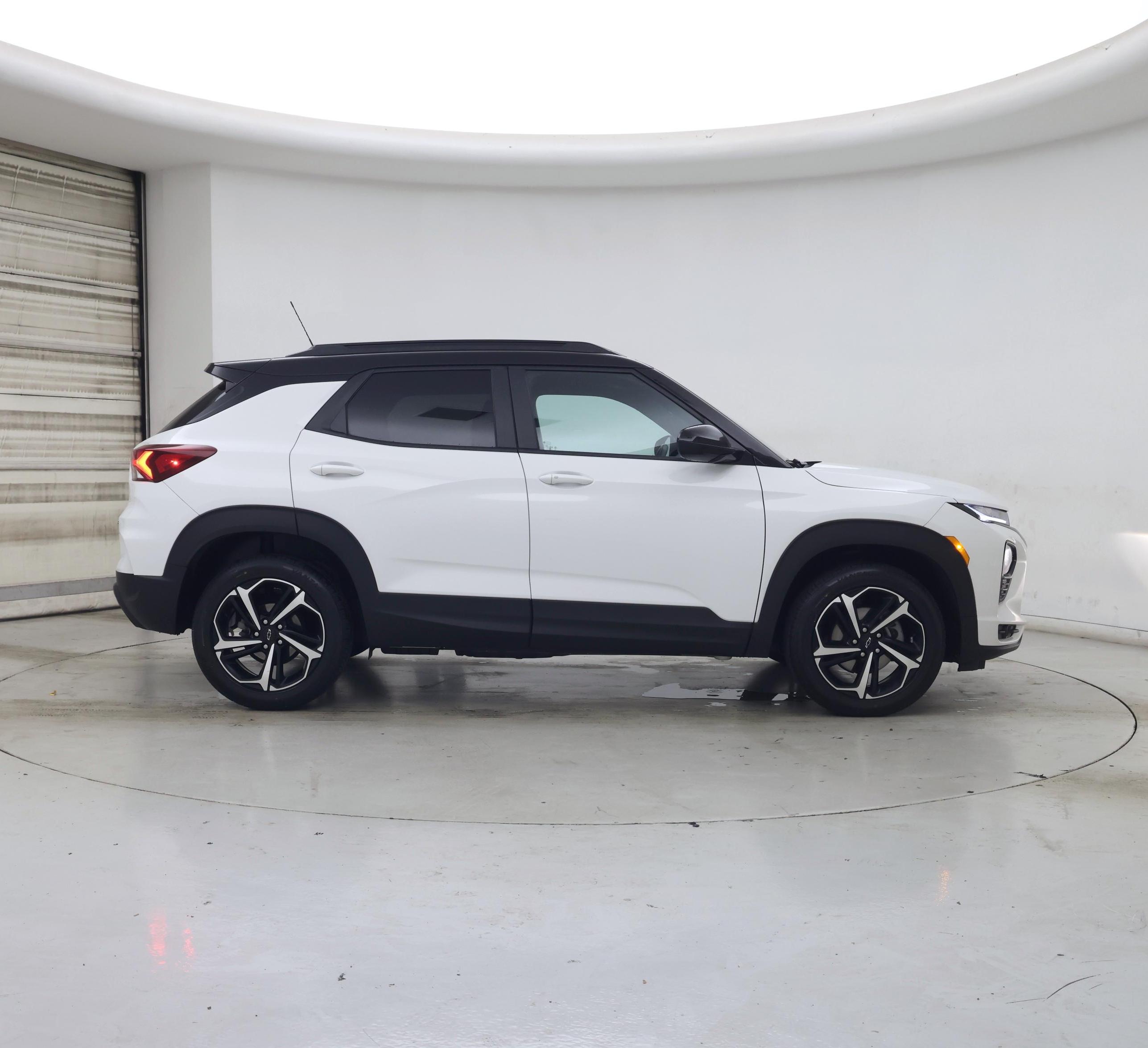 Thumbnail: 2023 Chevrolet TrailBlazer - 7