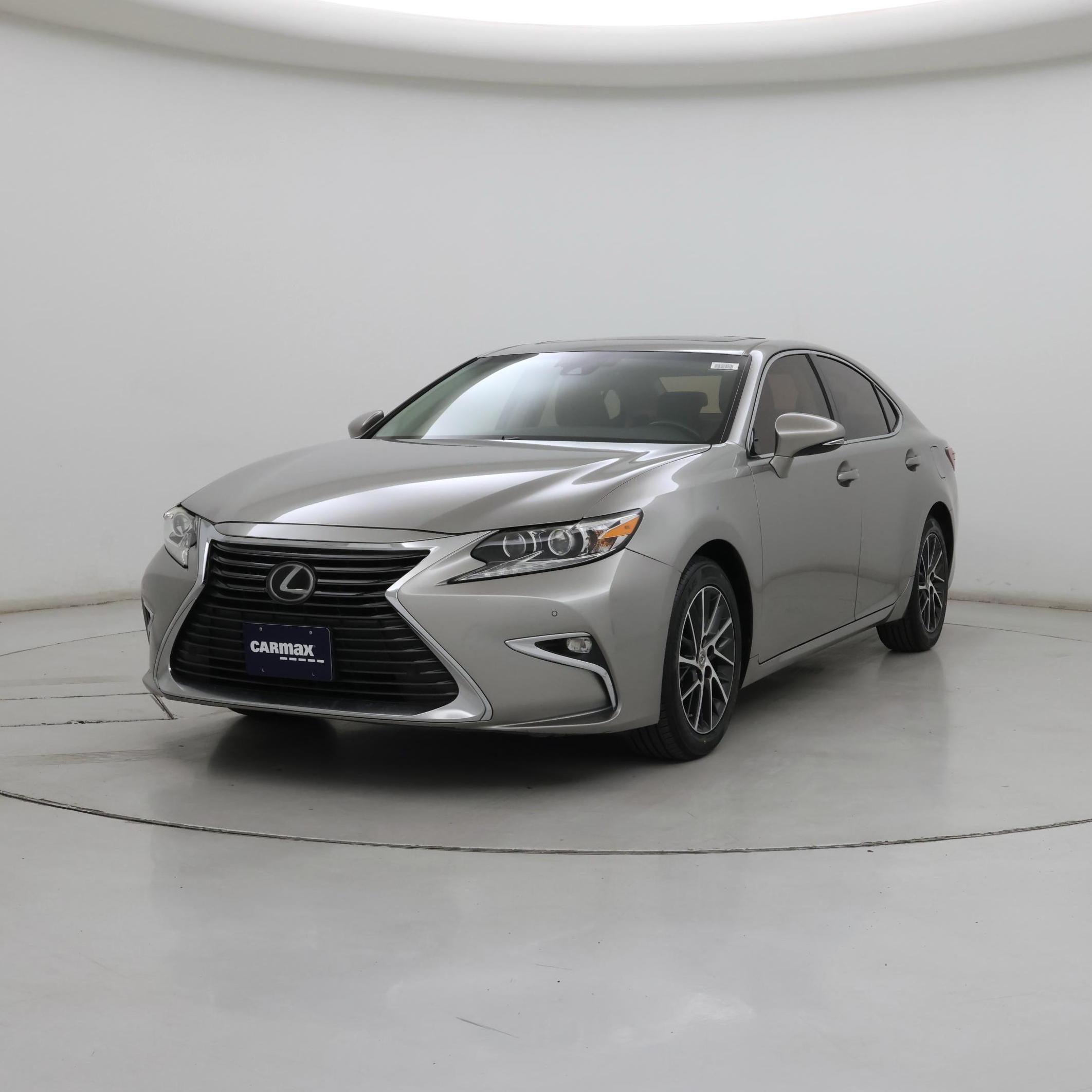 Thumbnail: 2016 Lexus ES - 4