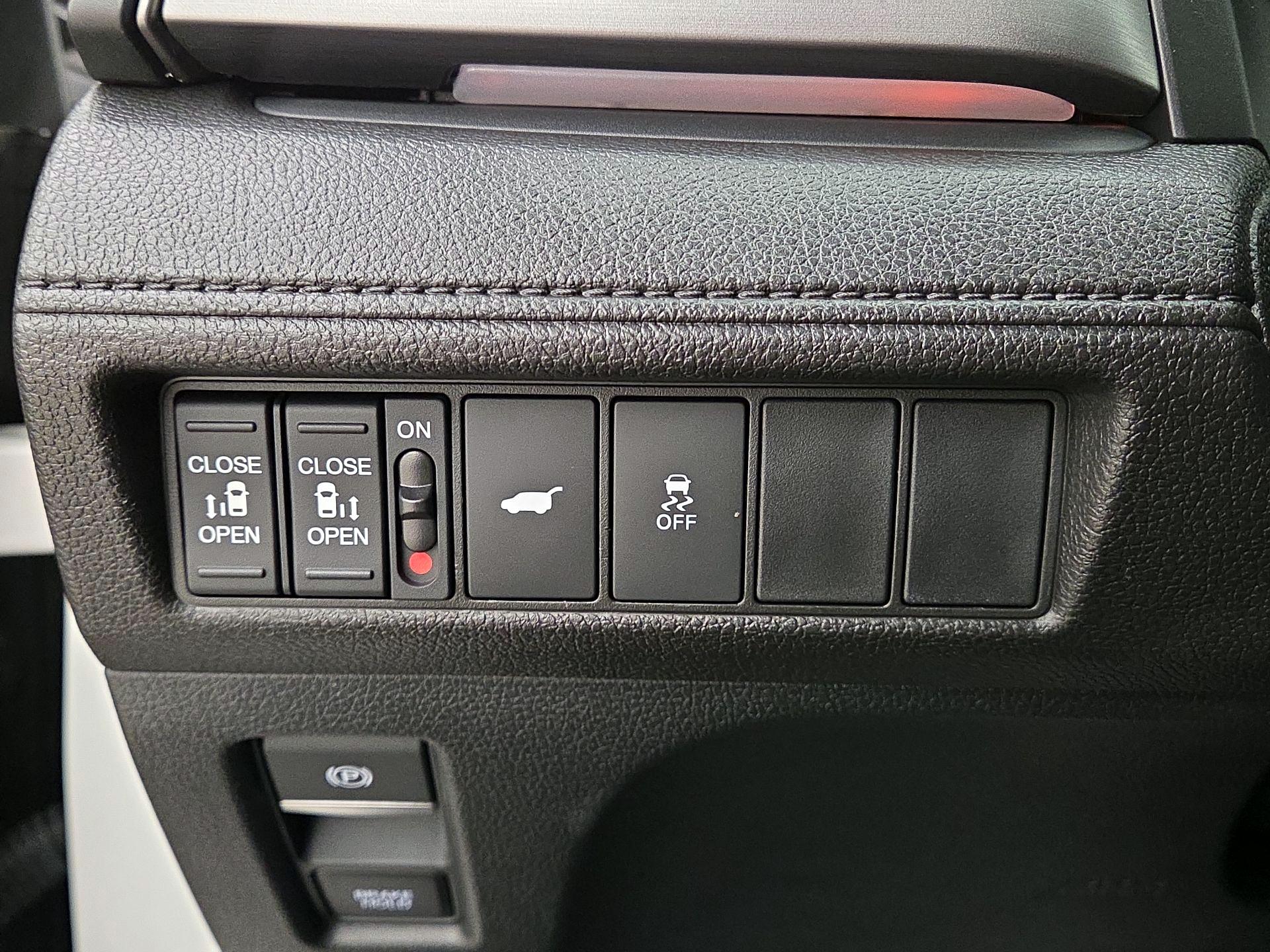 Thumbnail: 2026 Honda Odyssey - 13