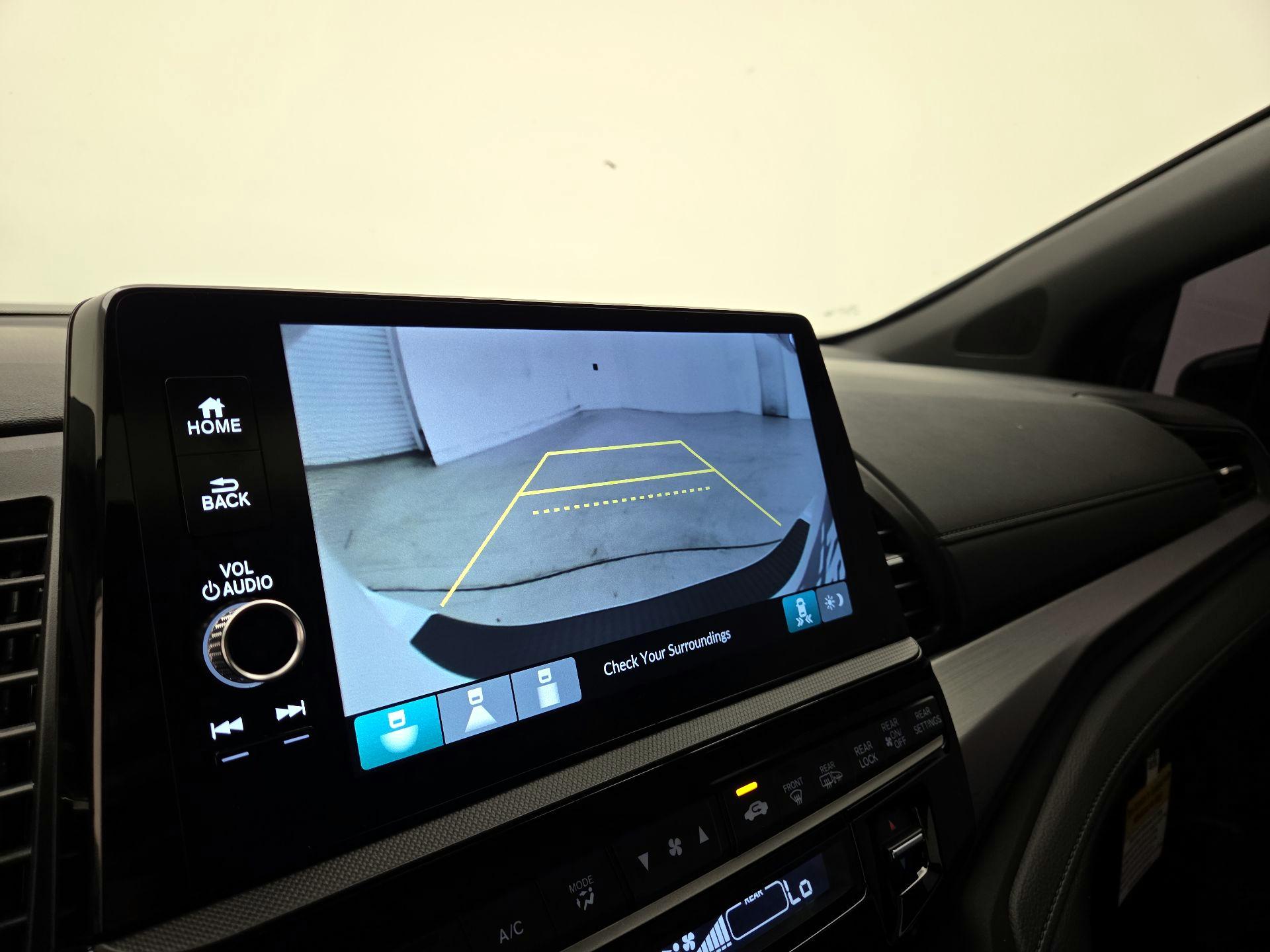Thumbnail: 2026 Honda Odyssey - 14