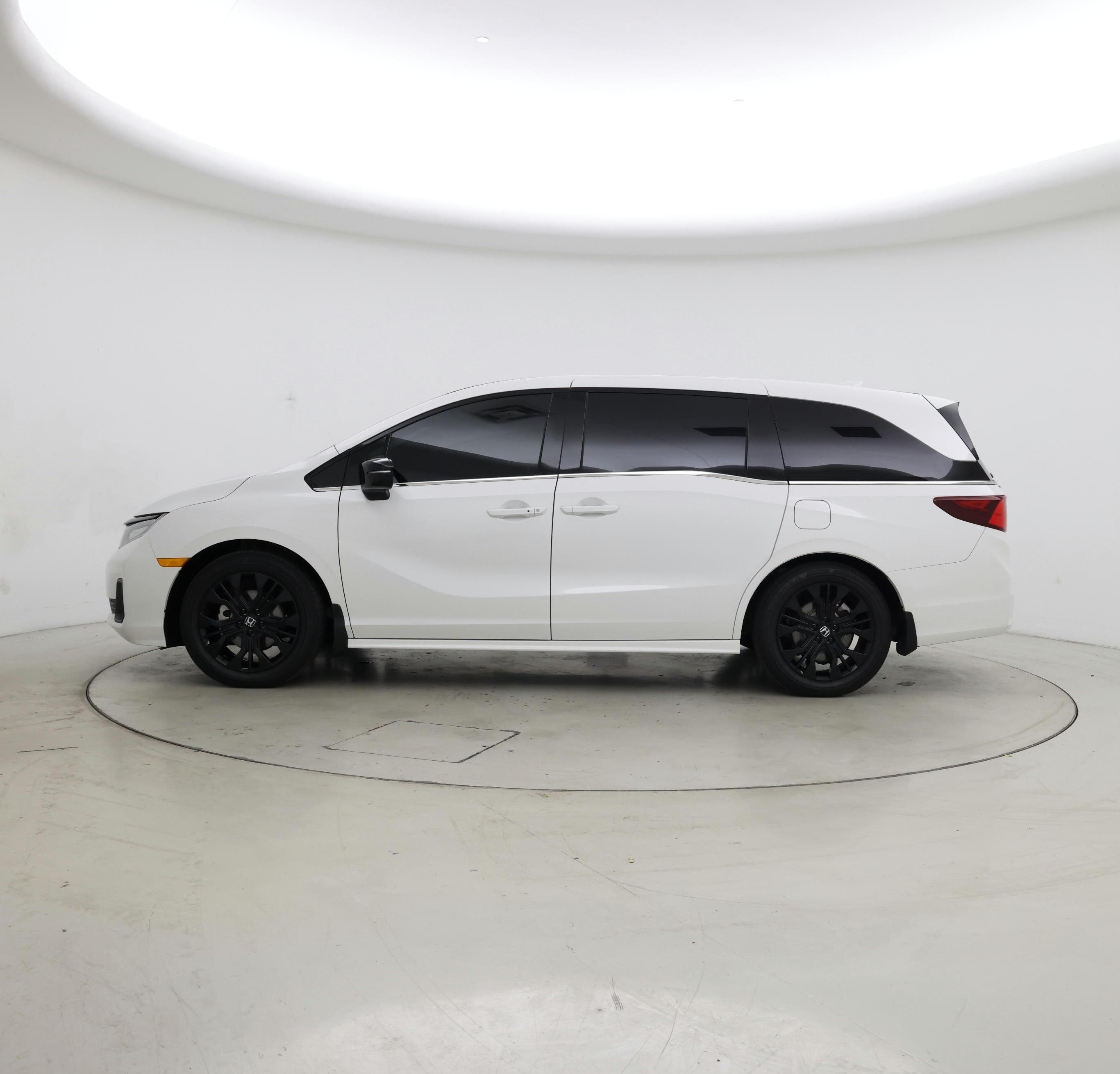 Thumbnail: 2026 Honda Odyssey - 3