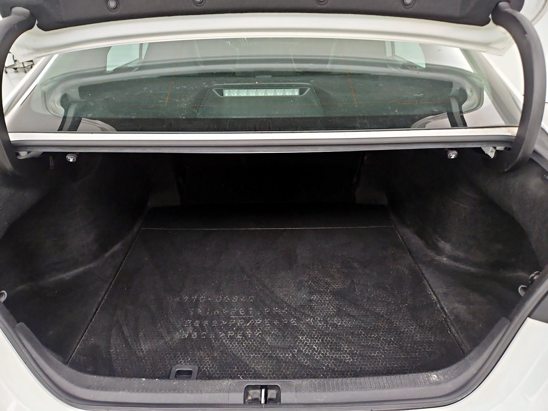 Thumbnail: 2019 Toyota Camry - 18