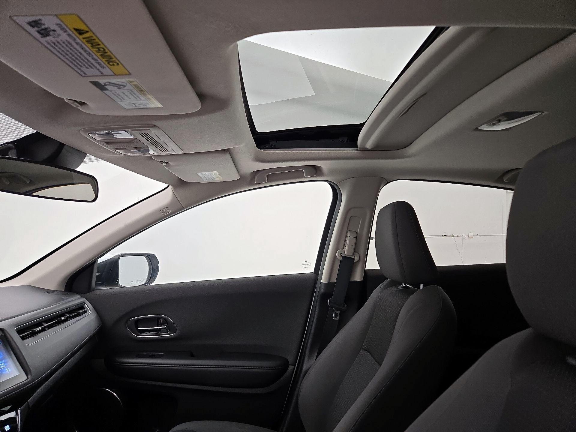 Thumbnail: 2019 Honda HR-V - 19