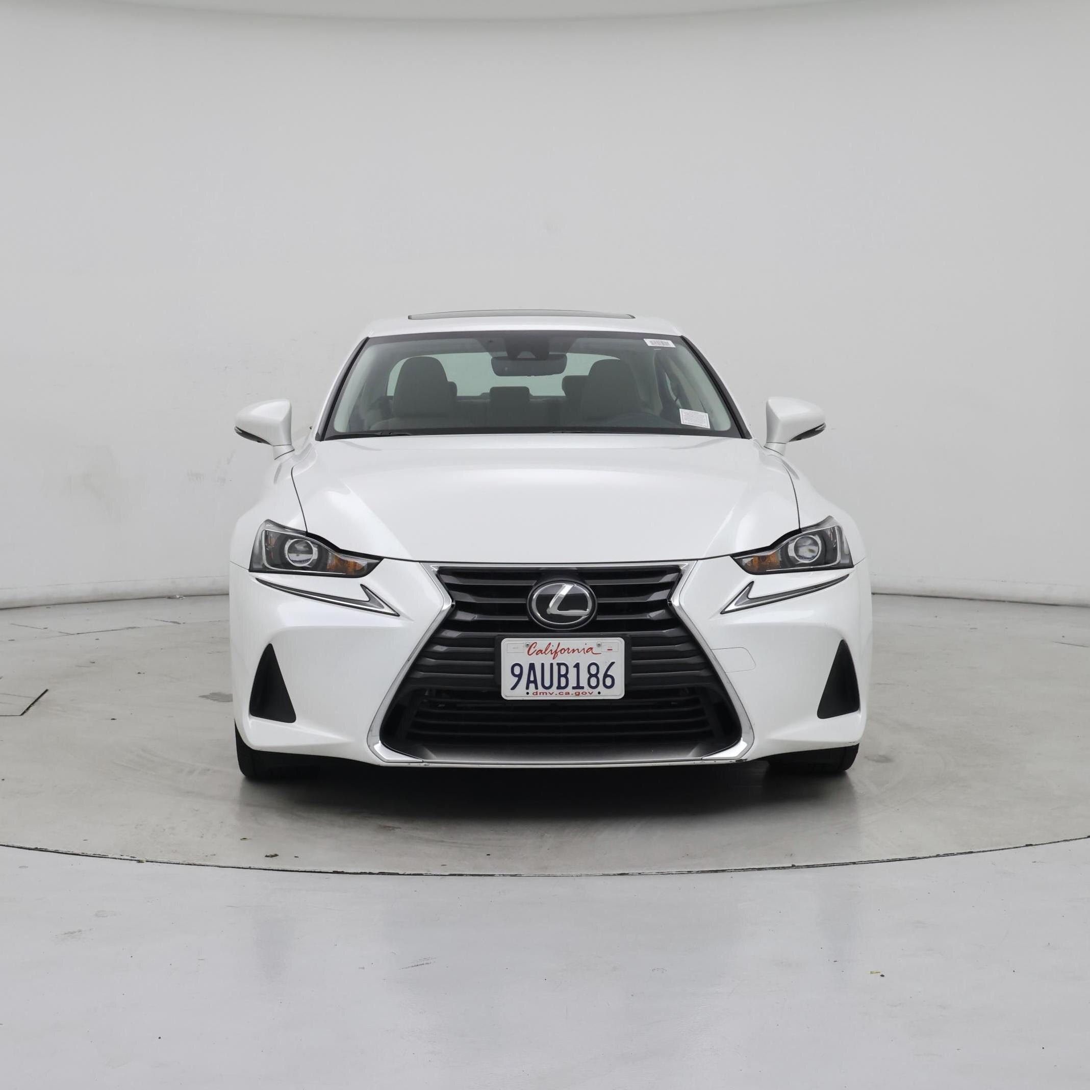 Thumbnail: 2019 Lexus IS - 5
