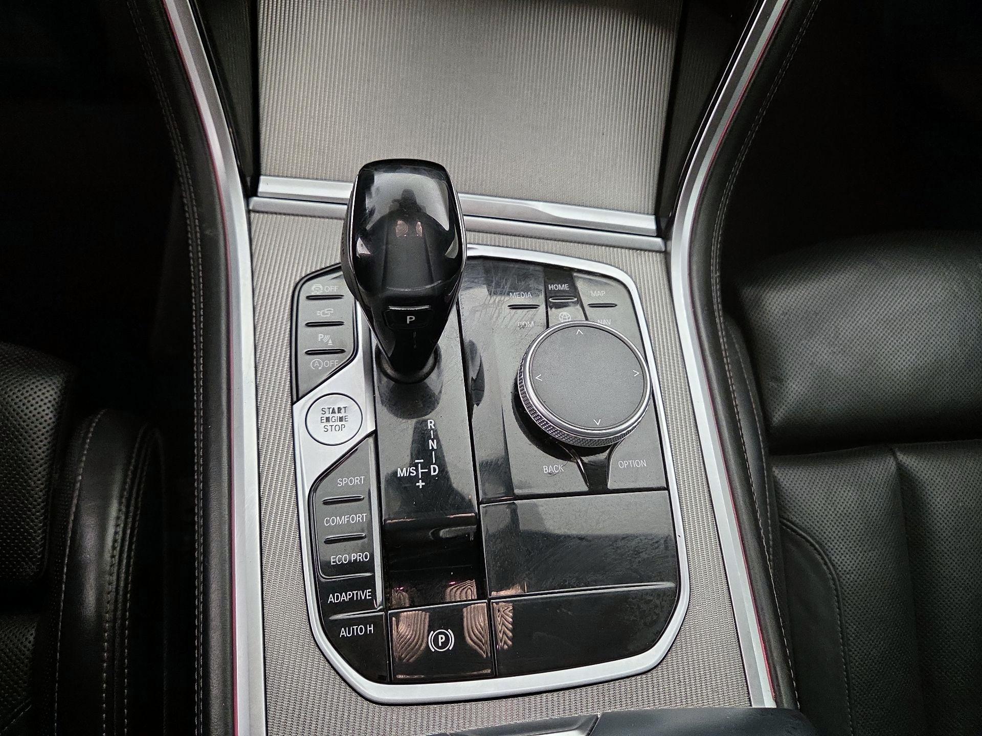 Thumbnail: 2021 BMW 8 Series - 17