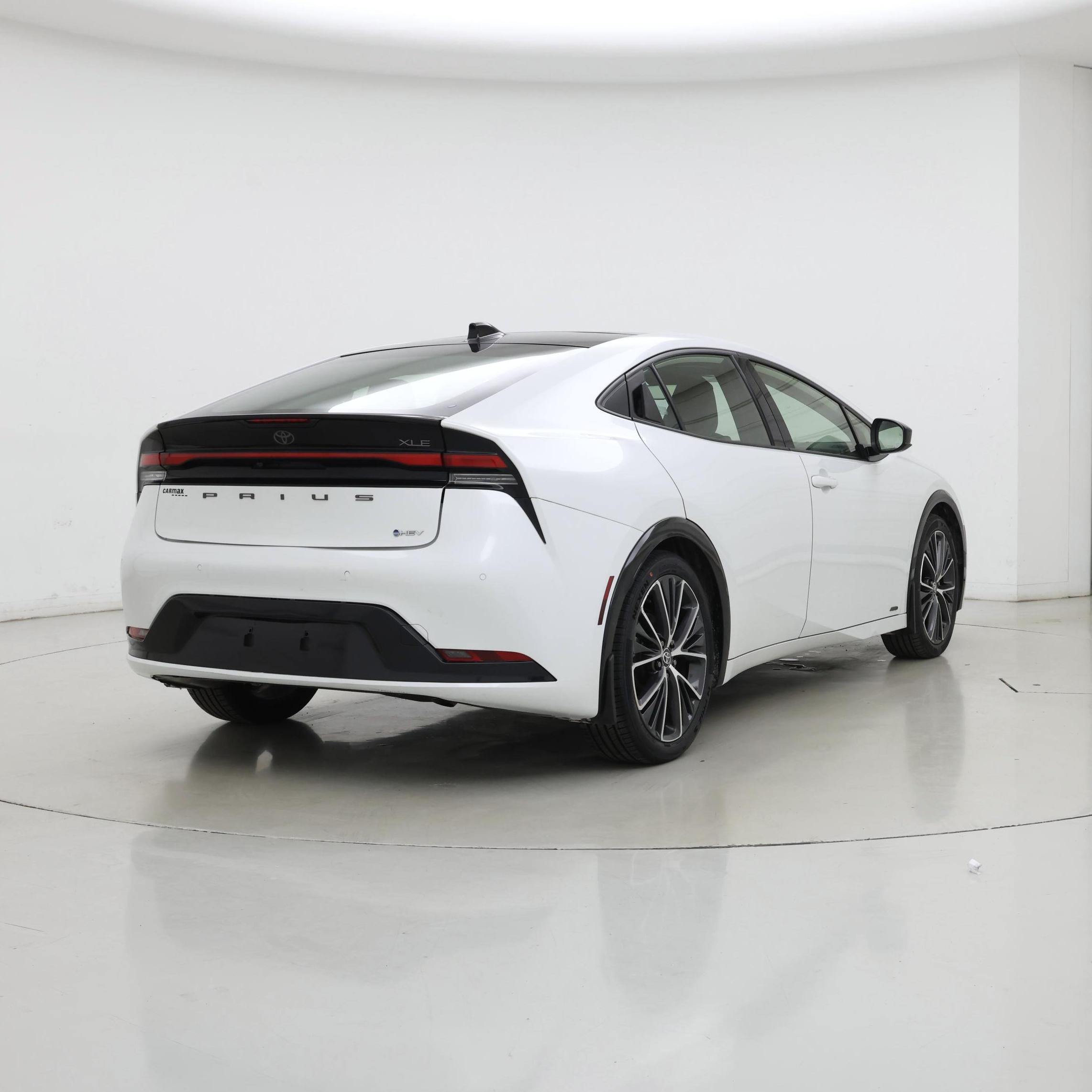 Thumbnail: 2024 Toyota Prius - 8