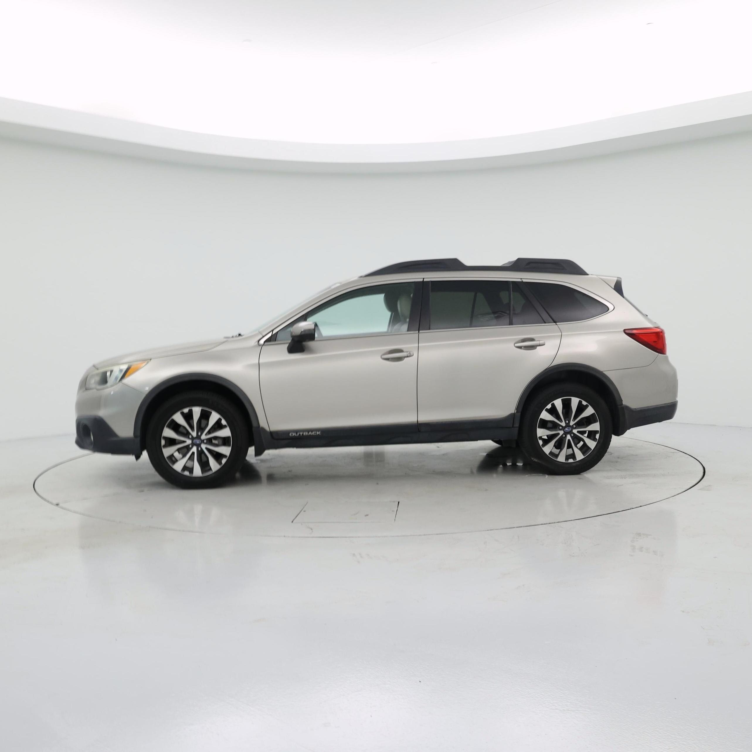 Thumbnail: 2015 Subaru Outback - 3