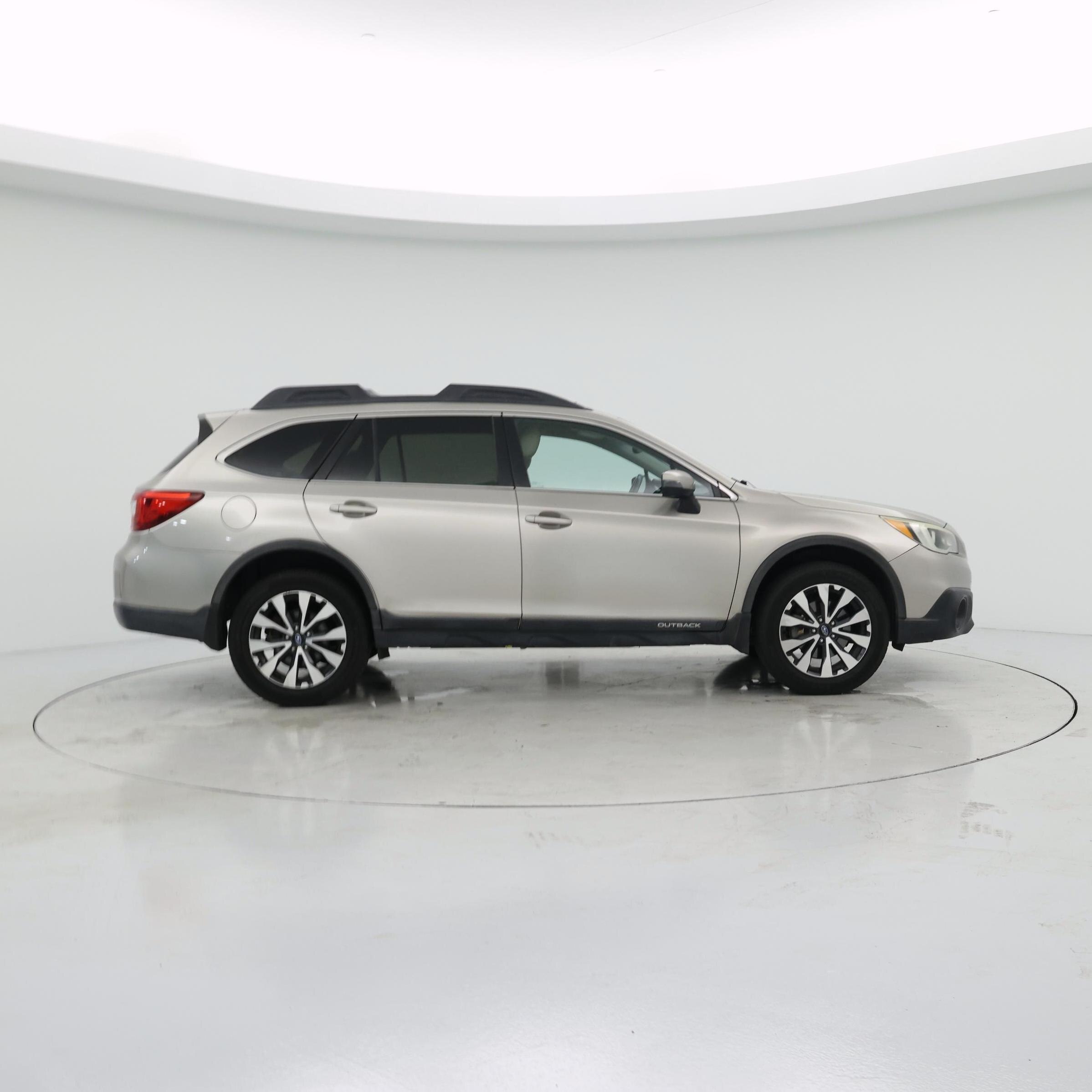 Thumbnail: 2015 Subaru Outback - 7