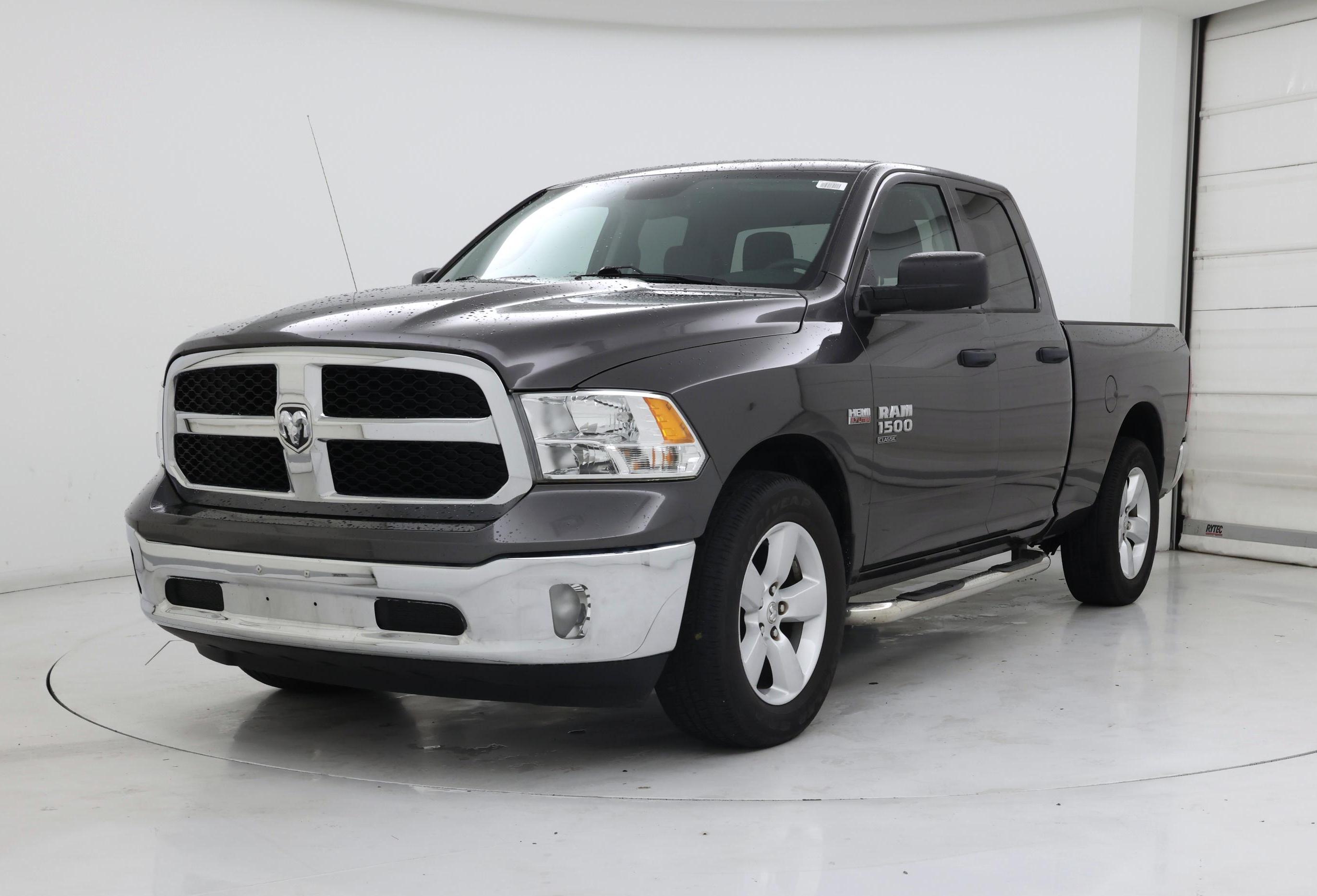 Thumbnail: 2021 RAM 1500 Classic - 4