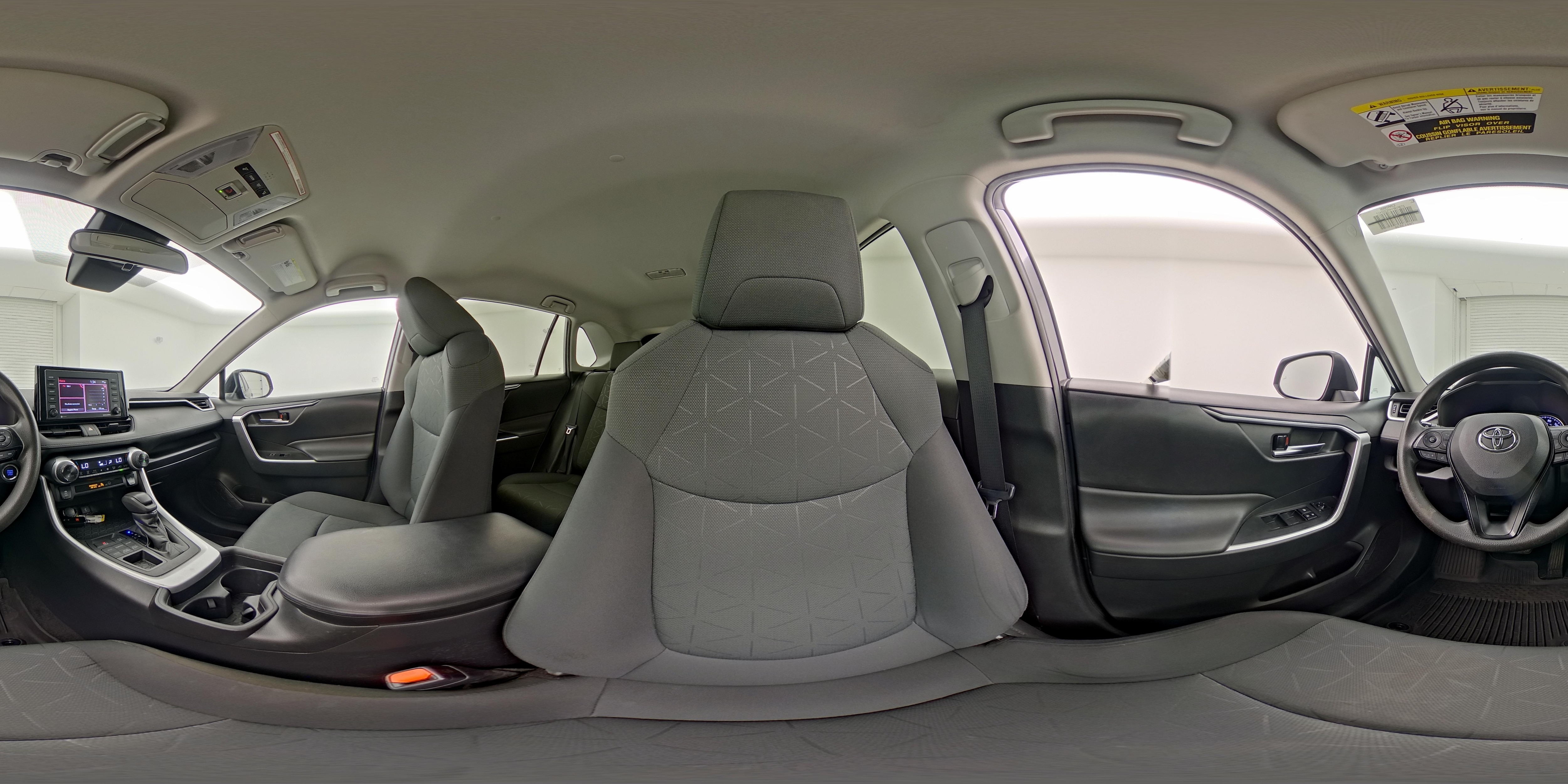 2021 Toyota RAV4 XLE - Photo 26