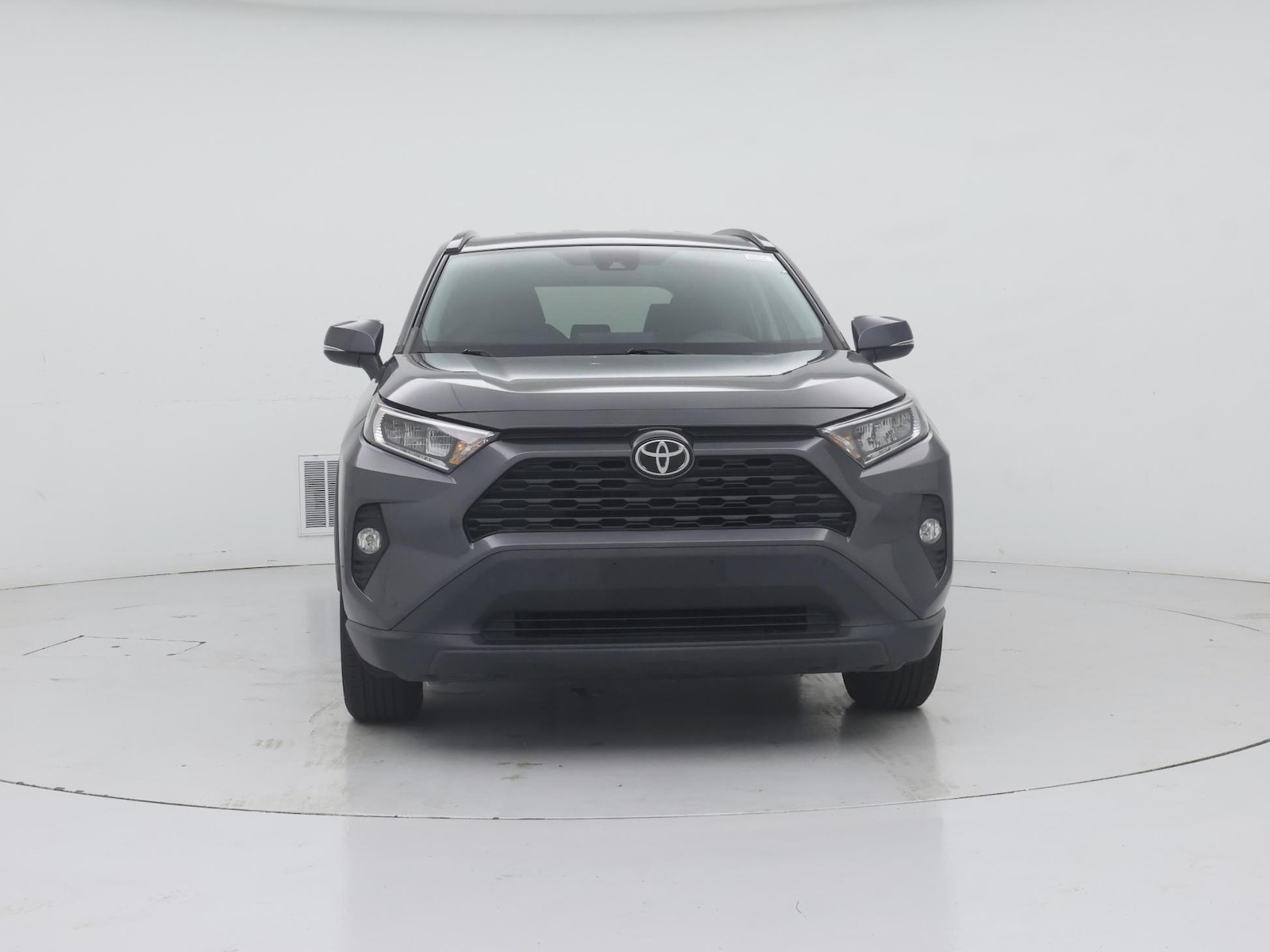 2021 Toyota RAV4 XLE - Photo 6