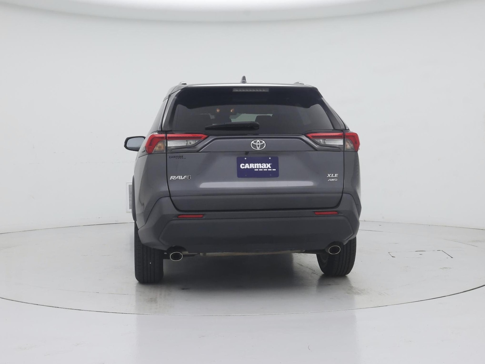 2021 Toyota RAV4 XLE - Photo 7