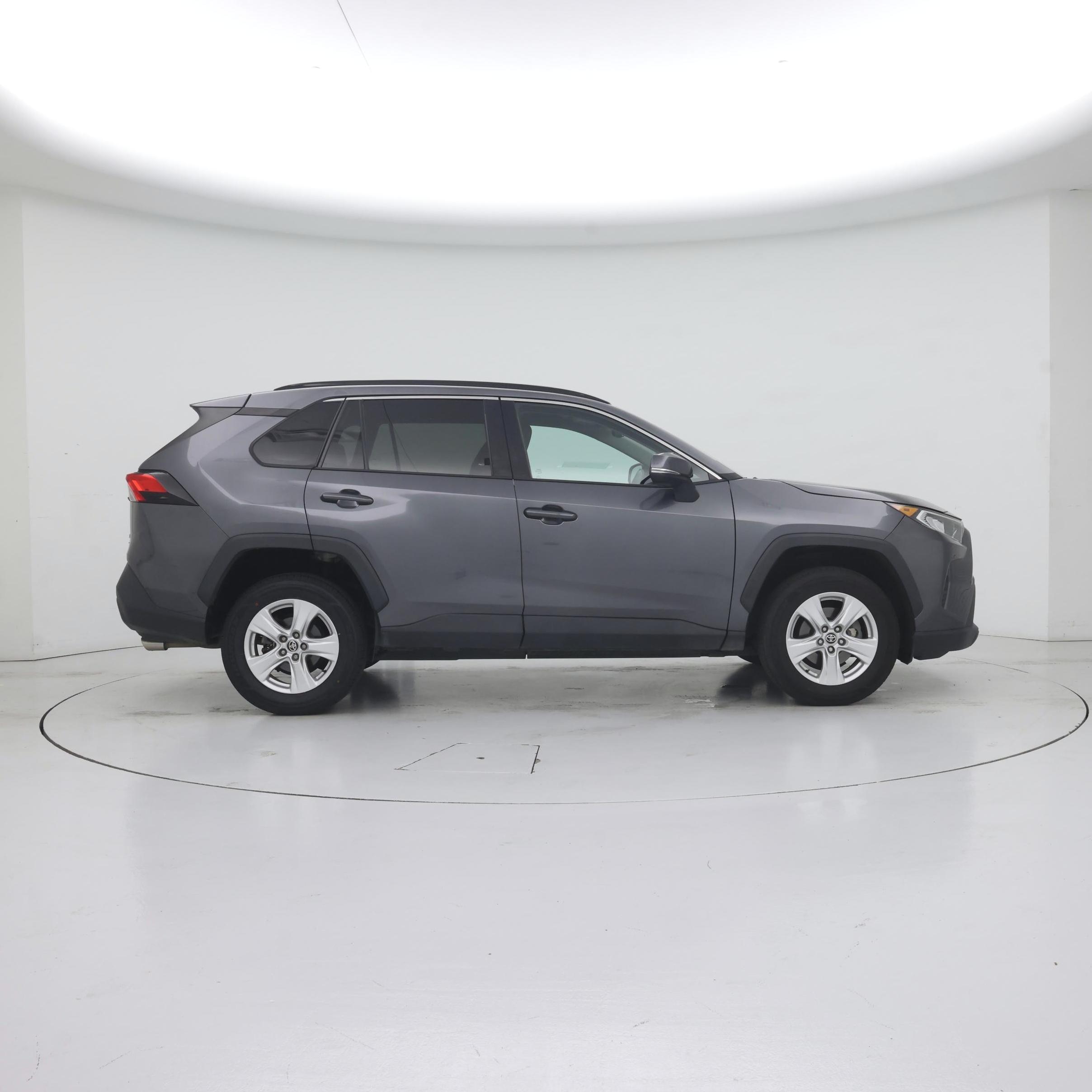 Thumbnail: 2021 Toyota RAV4 - 7