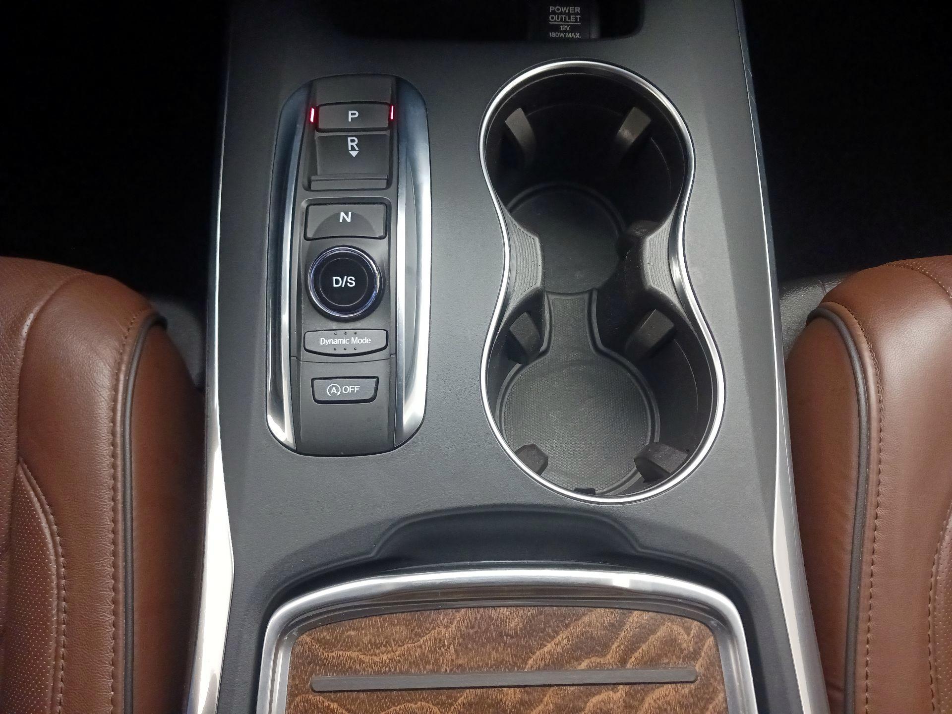 Thumbnail: 2017 Acura MDX - 18
