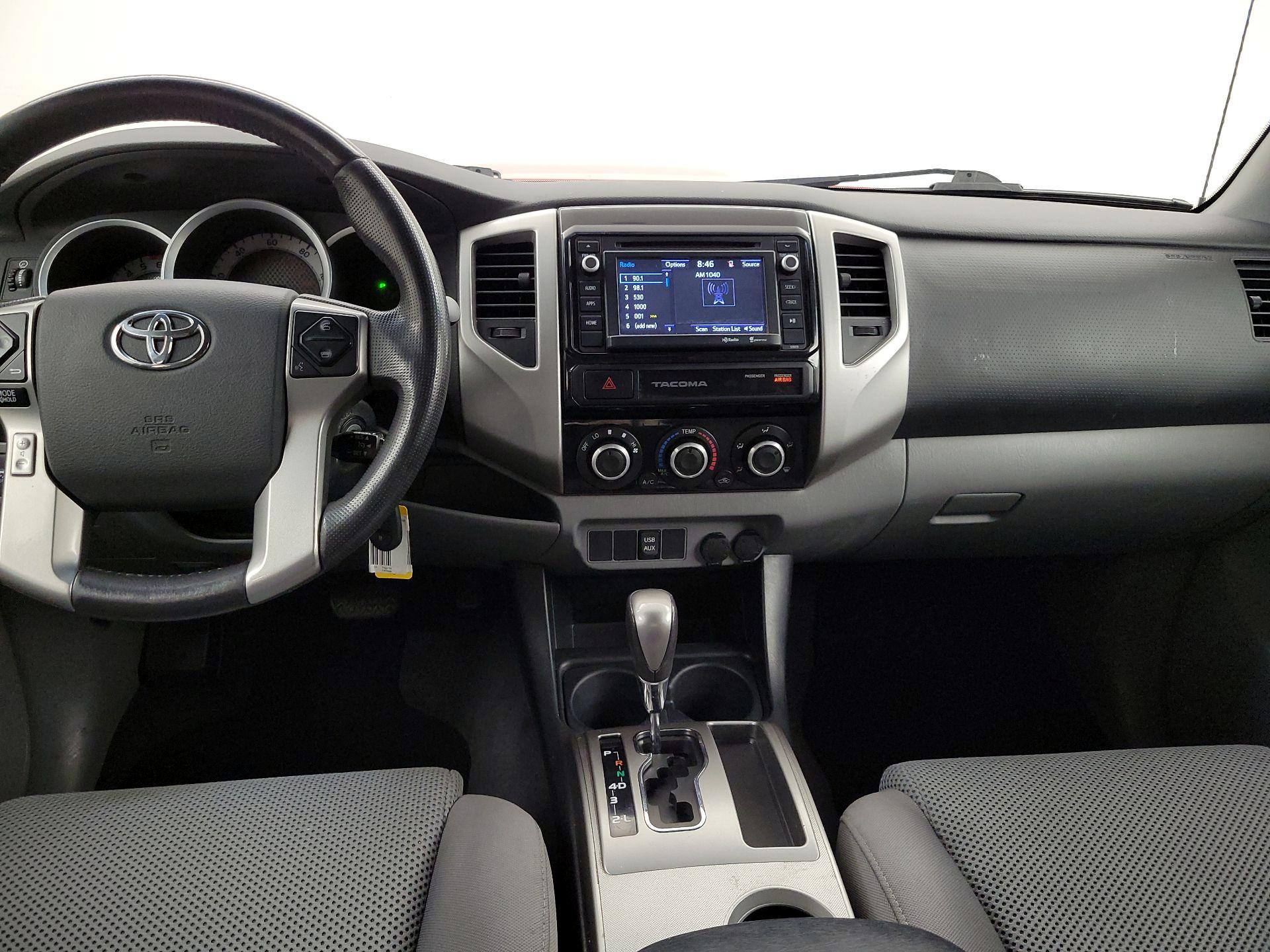 Thumbnail: 2015 Toyota Tacoma - 9