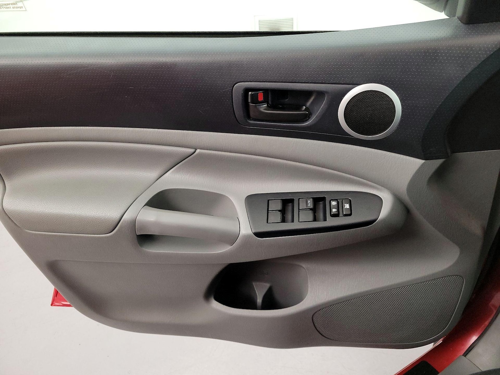 2015 Toyota Tacoma PreRunner - Photo 13