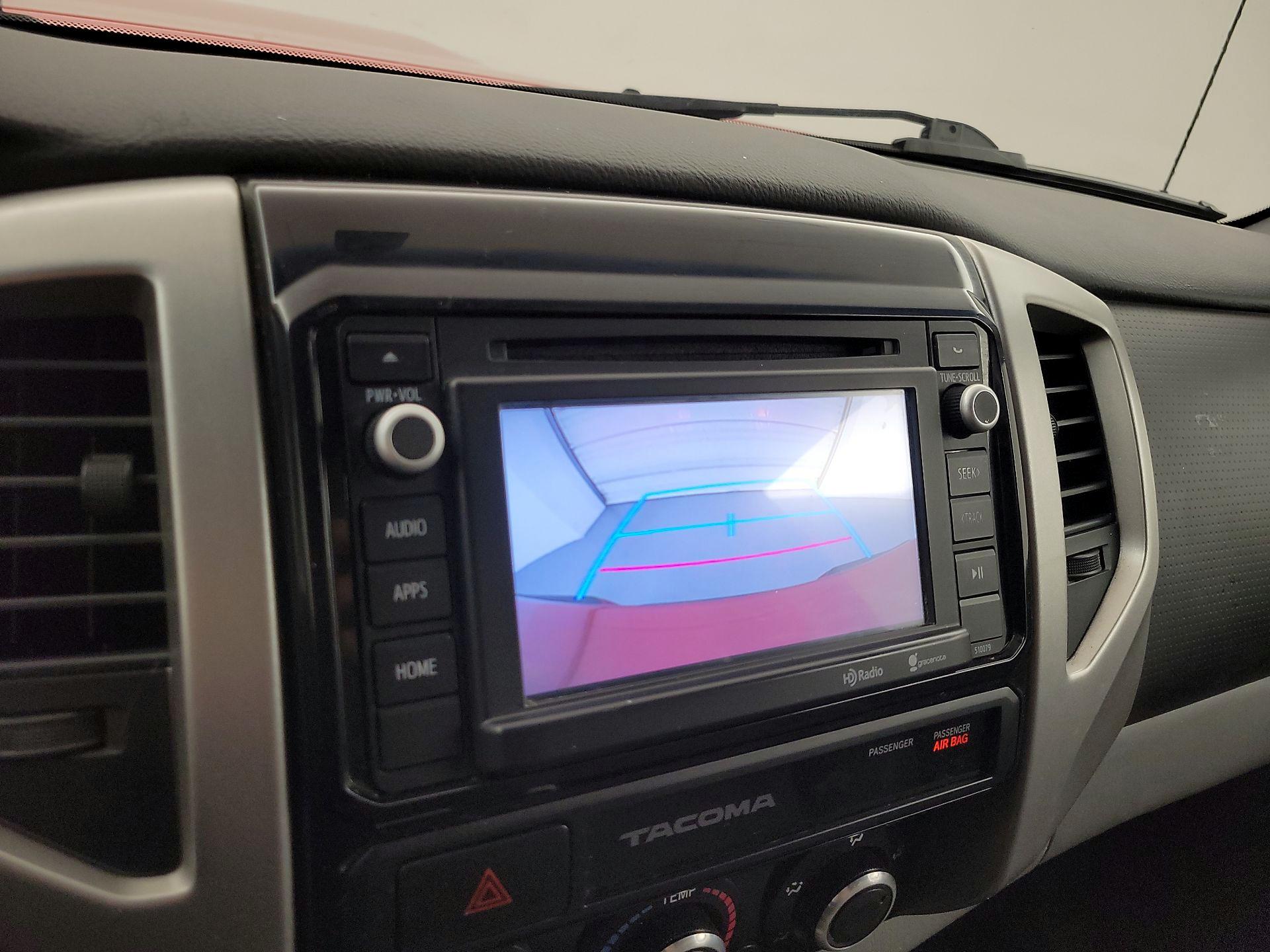 Thumbnail: 2015 Toyota Tacoma - 14
