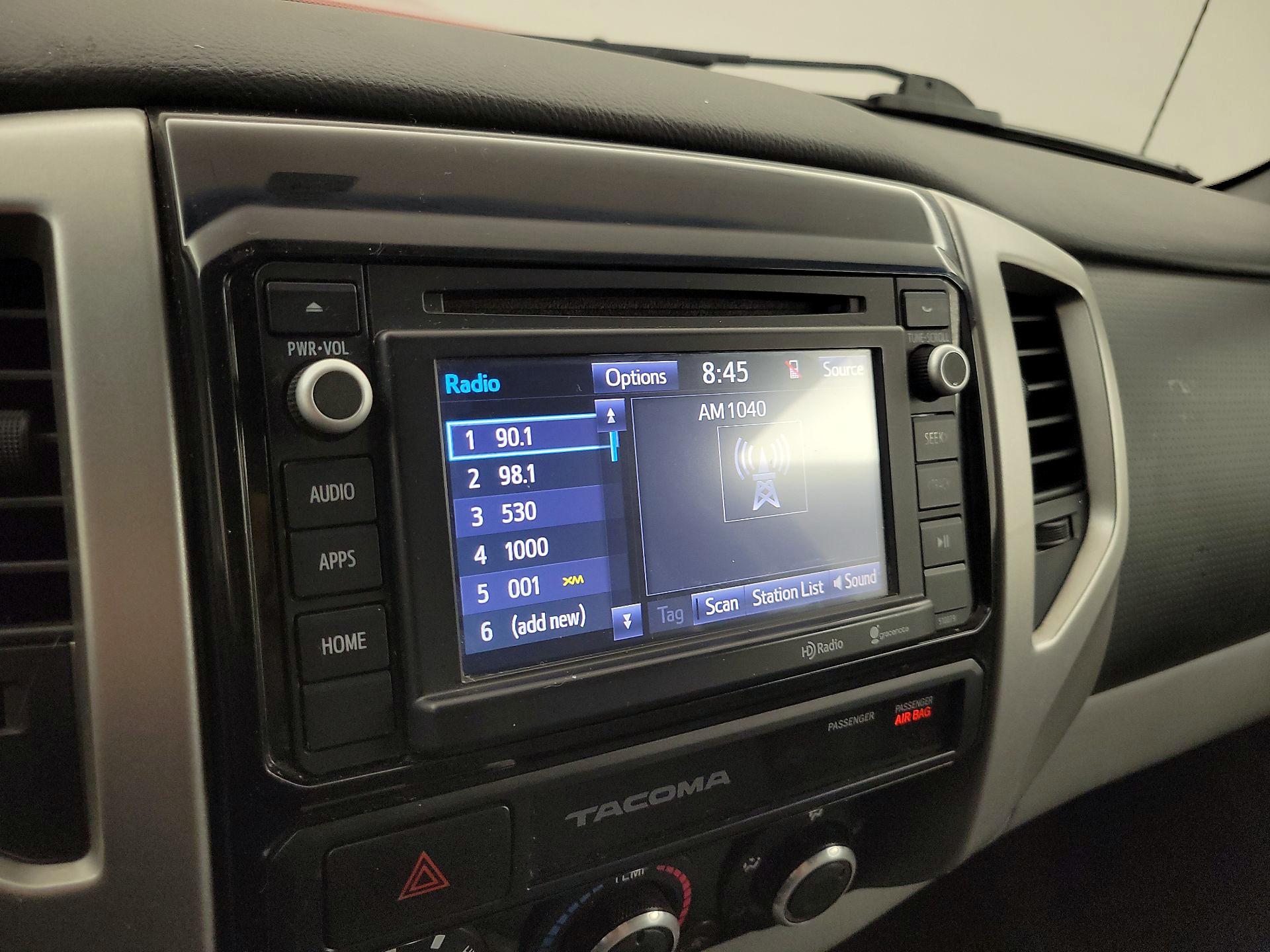 Thumbnail: 2015 Toyota Tacoma - 15