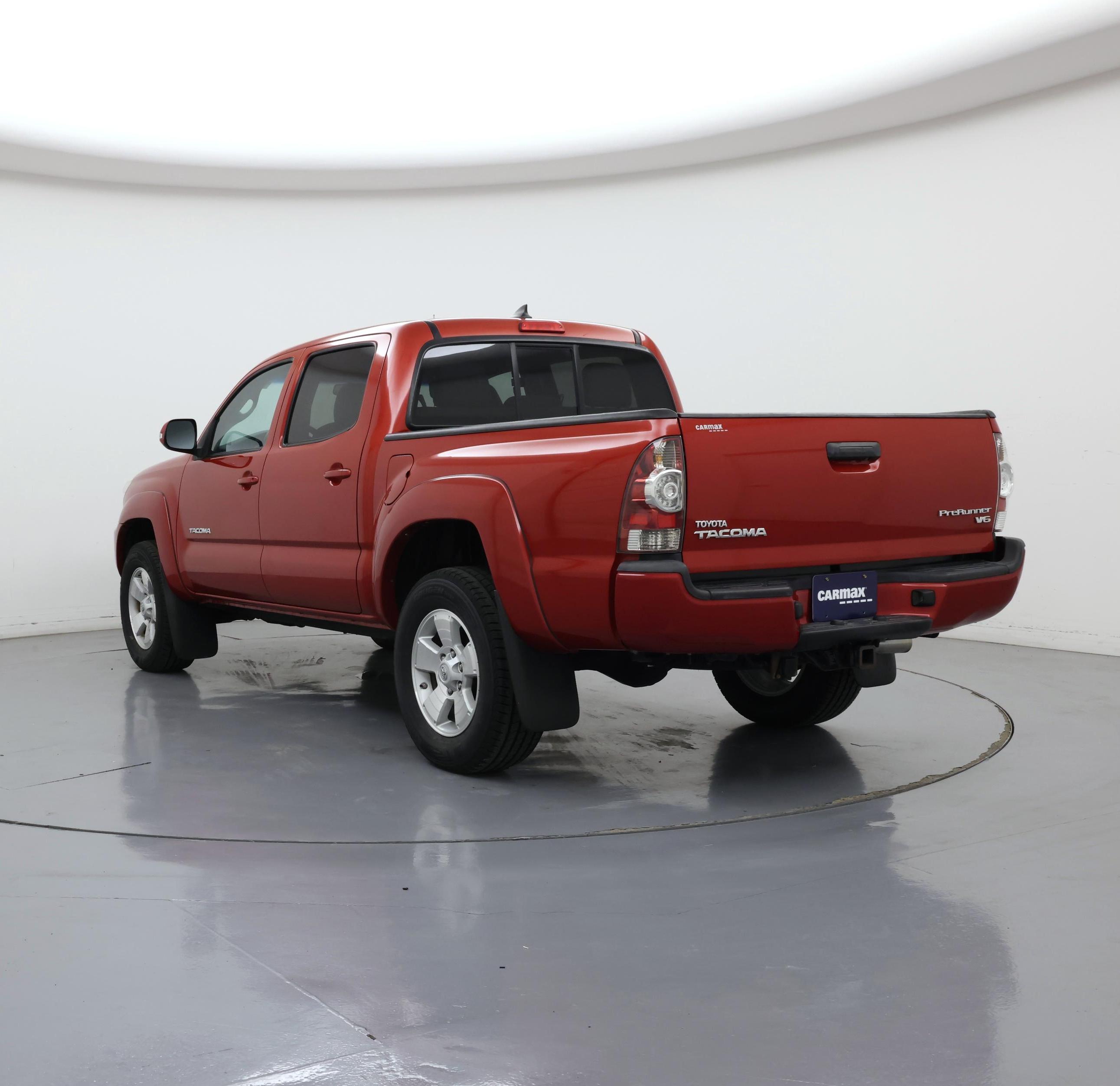Thumbnail: 2015 Toyota Tacoma - 2