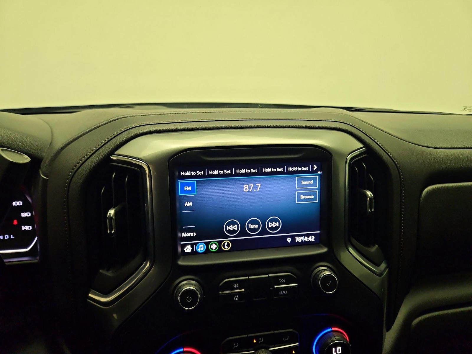 2020 Chevrolet Silverado 1500 RST - Photo 15