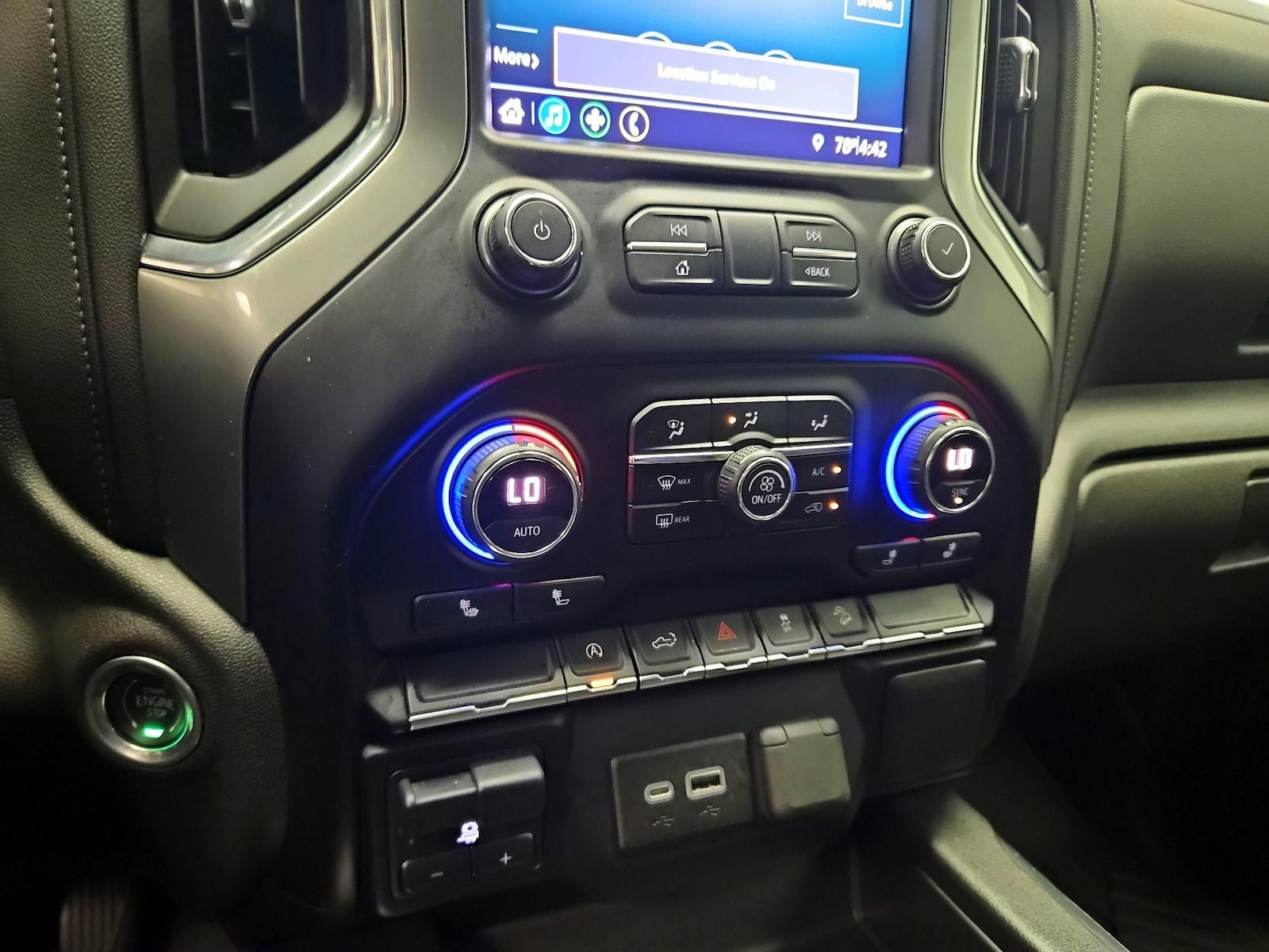 2020 Chevrolet Silverado 1500 RST - Photo 16