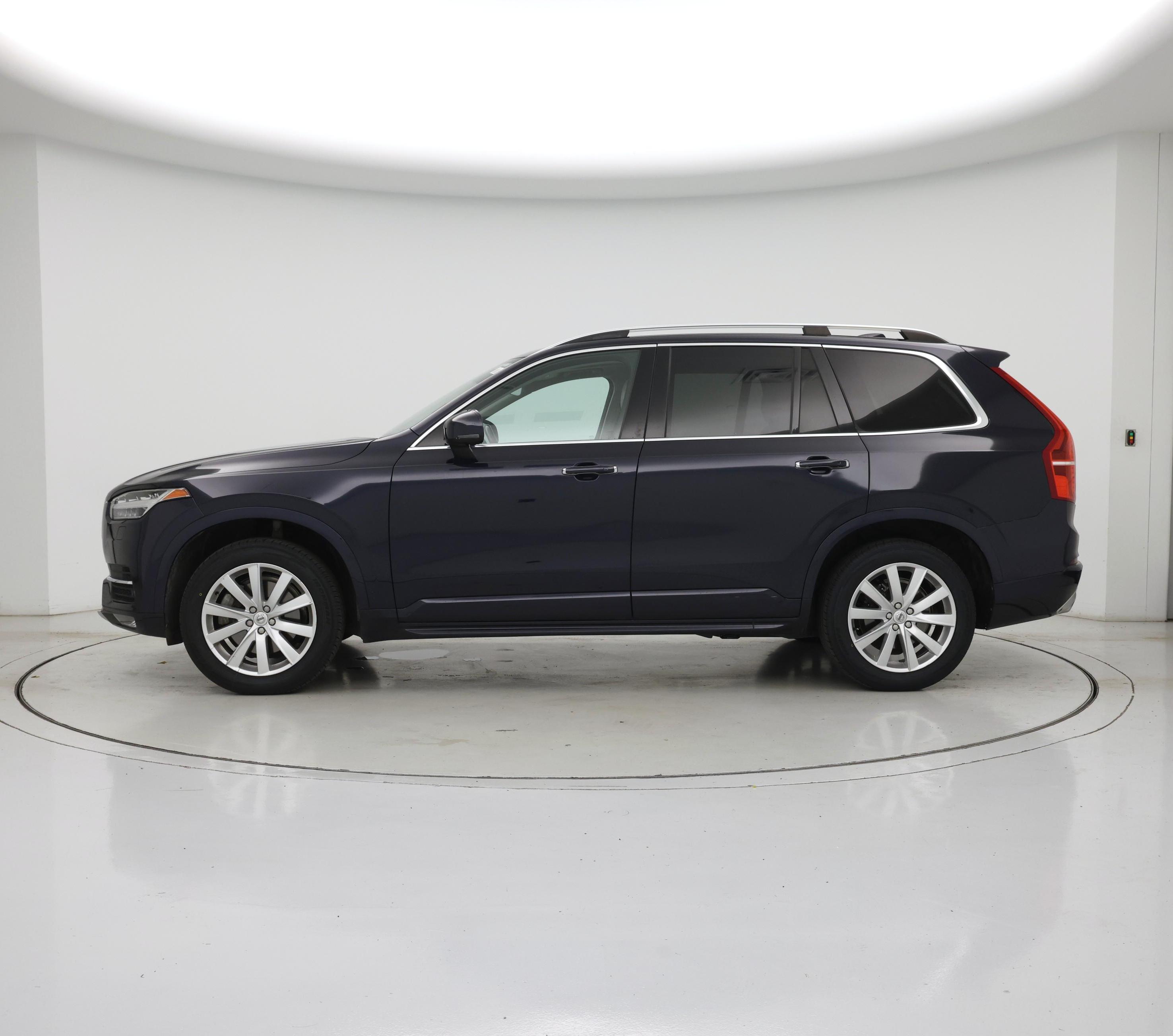 Thumbnail: 2016 Volvo XC90 - 3