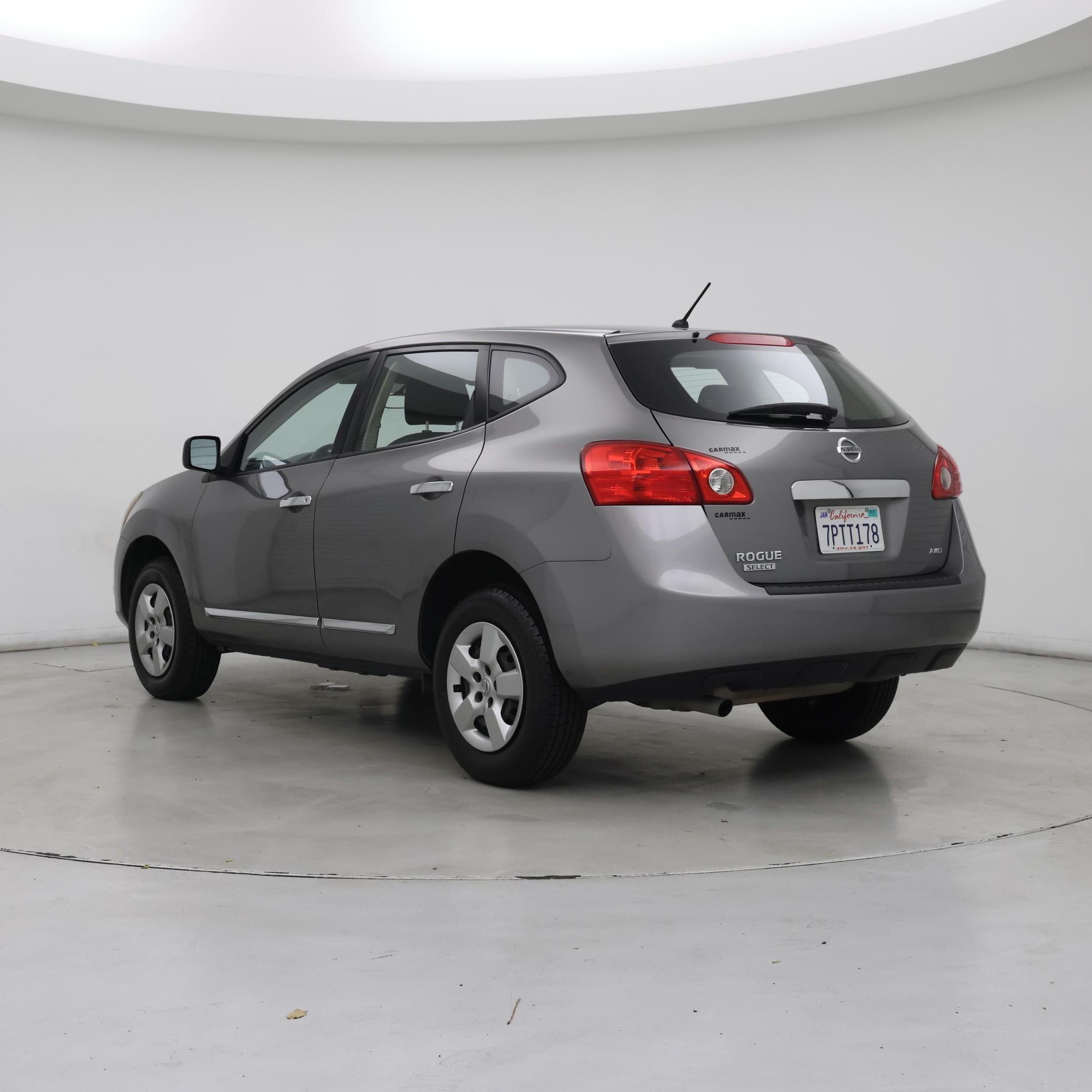 Thumbnail: 2015 Nissan Rogue - 2