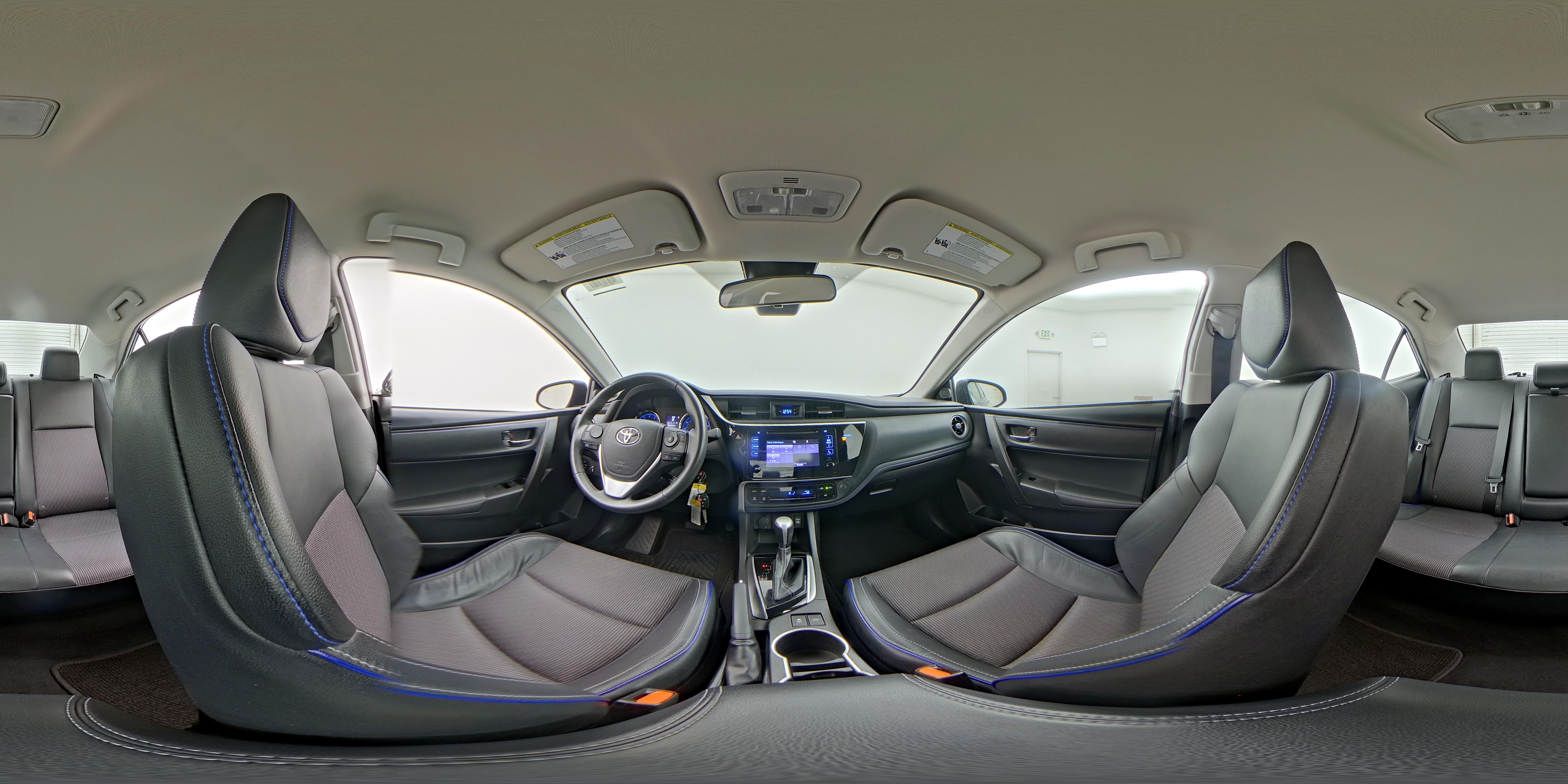 2018 Toyota Corolla SE - Photo 24