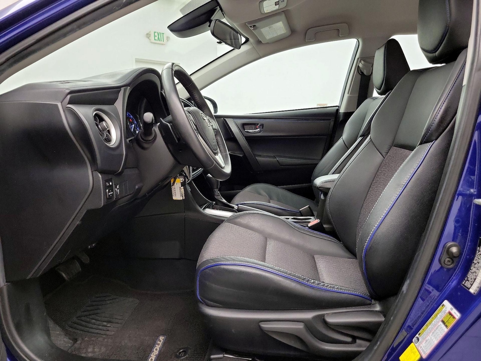 2018 Toyota Corolla SE - Photo 12