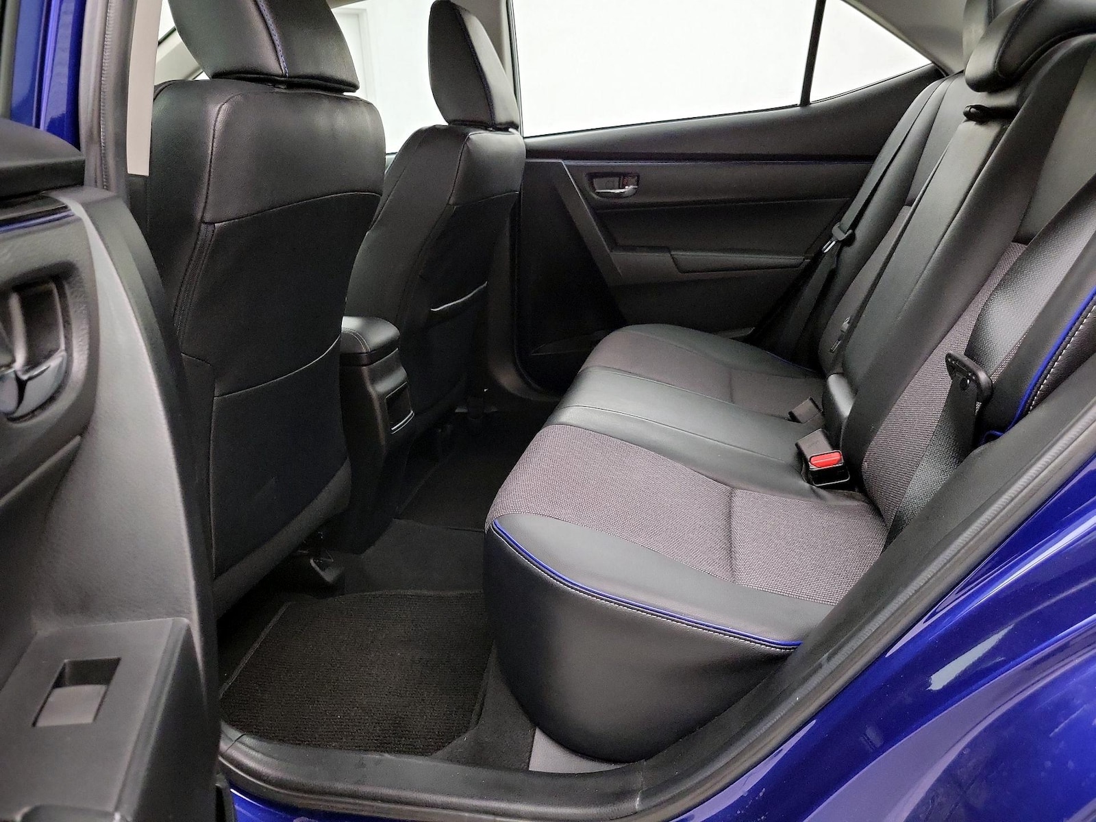 2018 Toyota Corolla SE - Photo 20
