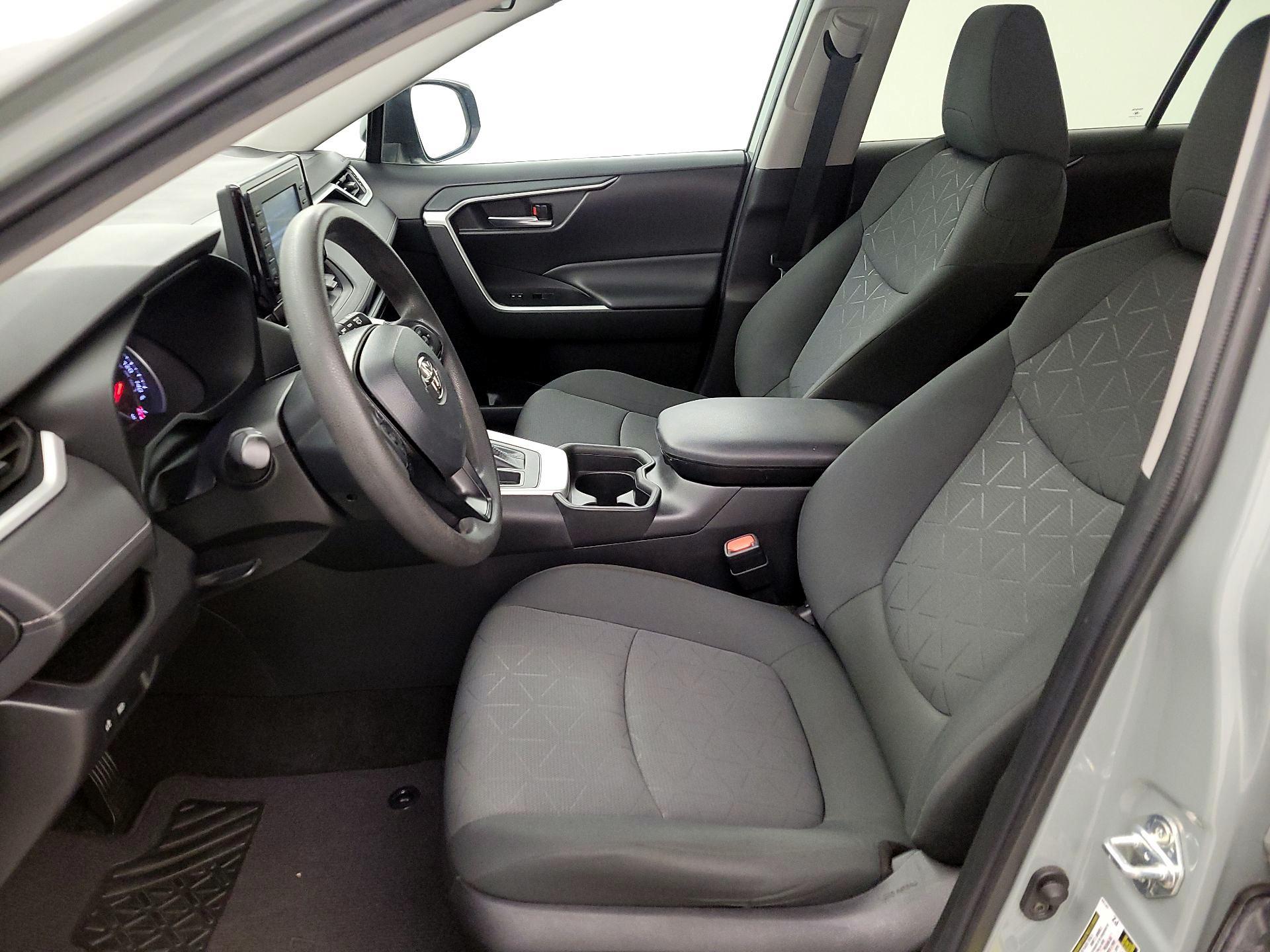 Thumbnail: 2021 Toyota RAV4 - 11