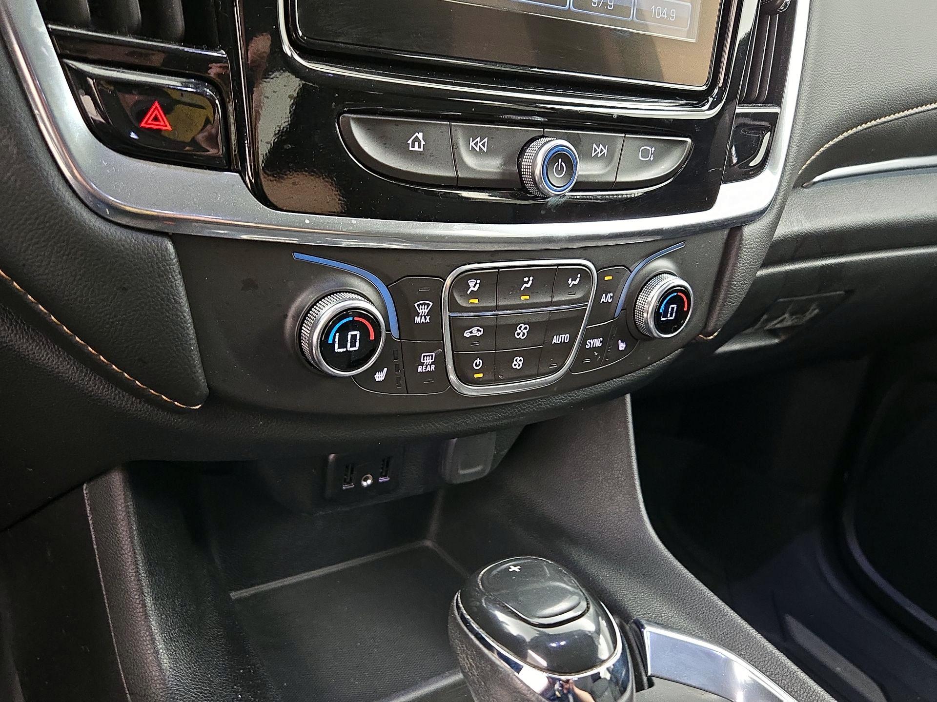 Thumbnail: 2019 Chevrolet Traverse - 16