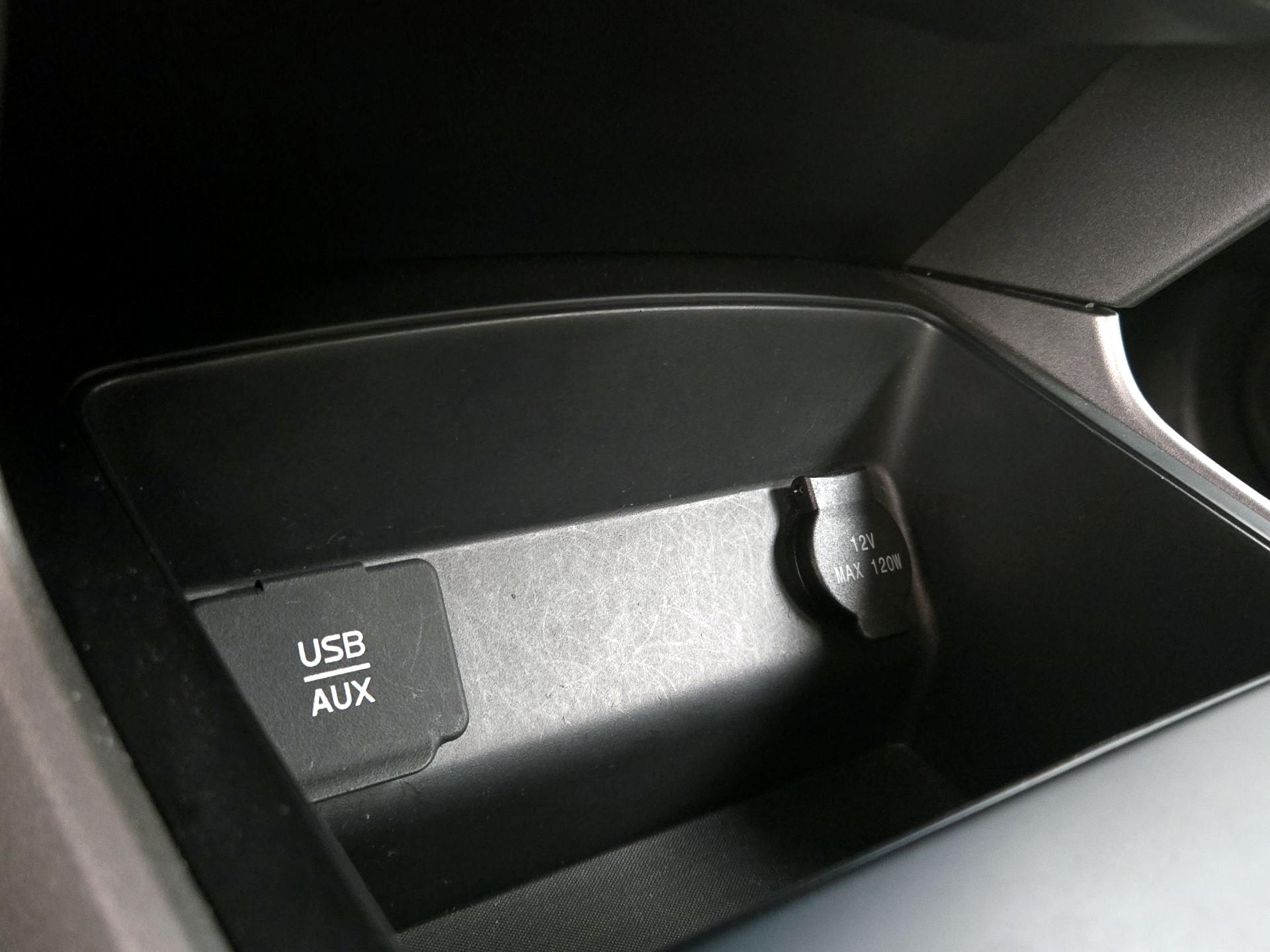 Thumbnail: 2015 Nissan Altima - 18