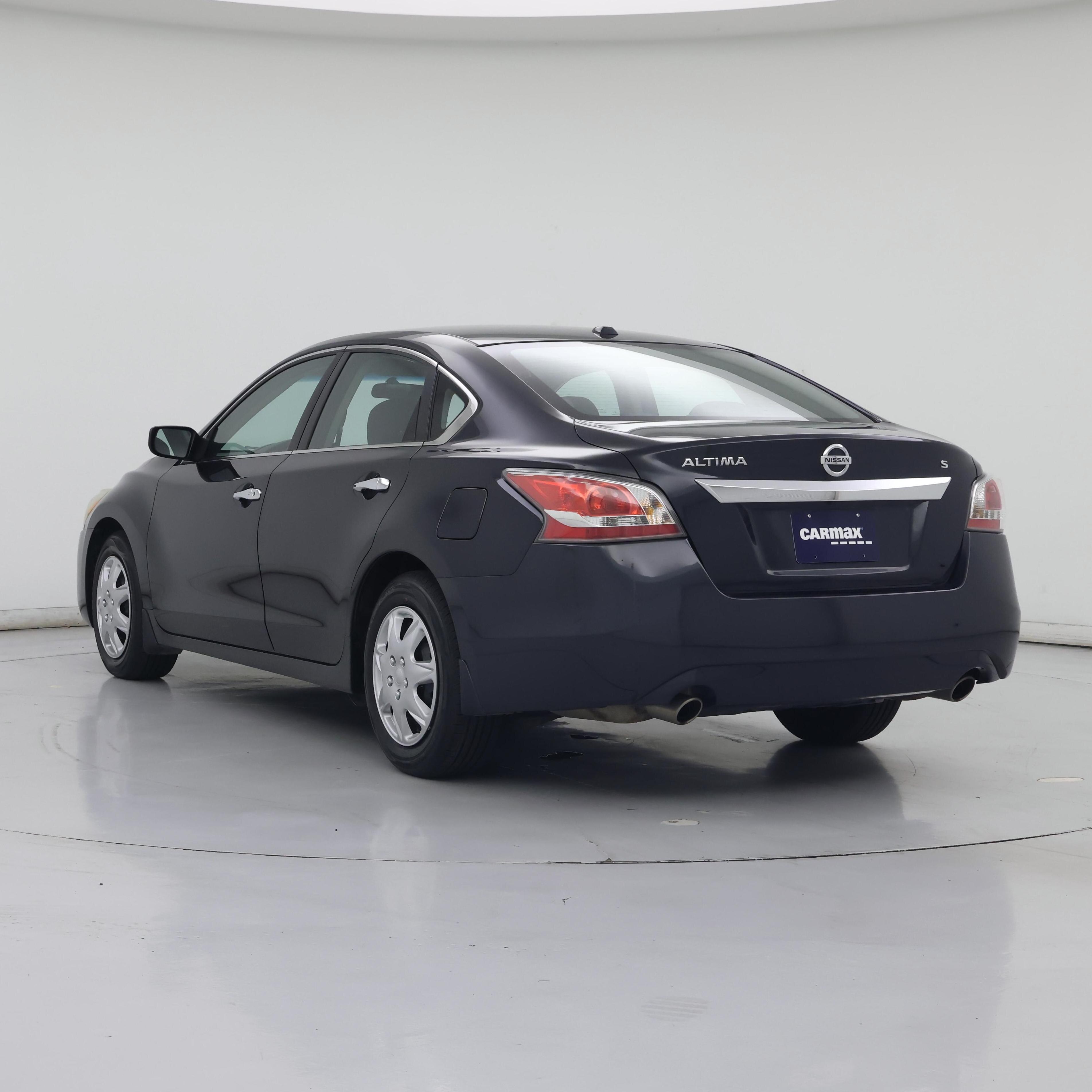 Thumbnail: 2015 Nissan Altima - 2