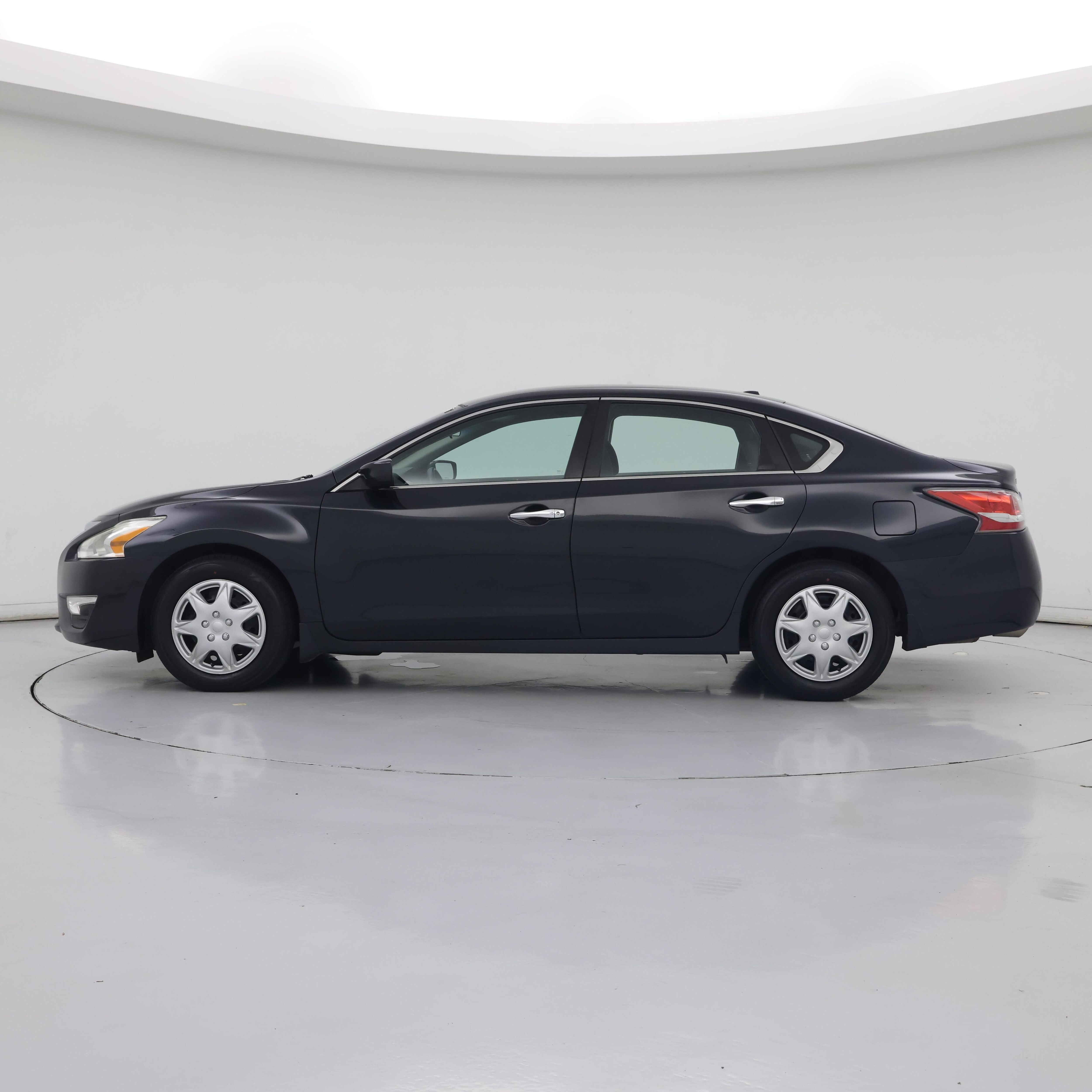 Thumbnail: 2015 Nissan Altima - 3