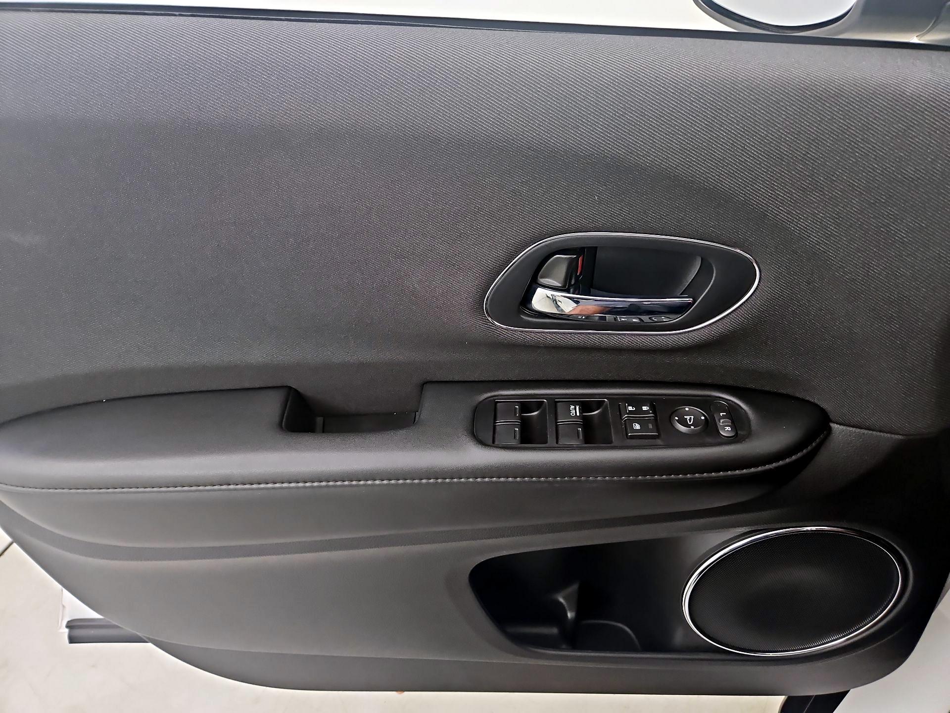 Thumbnail: 2021 Honda HR-V - 10