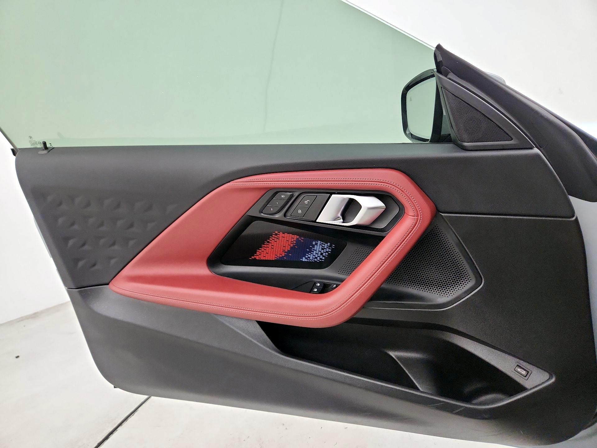 Thumbnail: 2024 BMW 2 Series - 10
