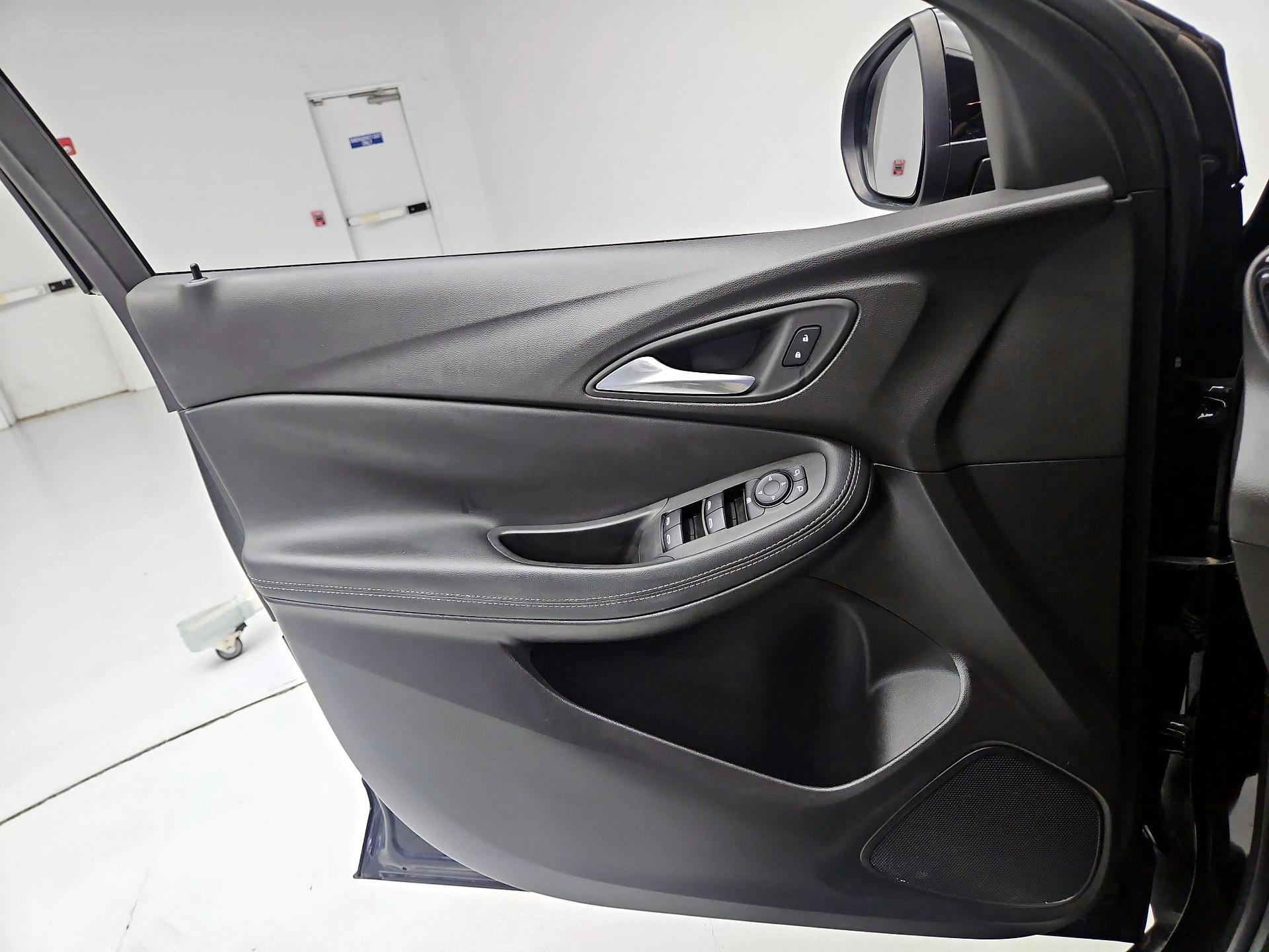 Thumbnail: 2021 Buick Encore GX - 12
